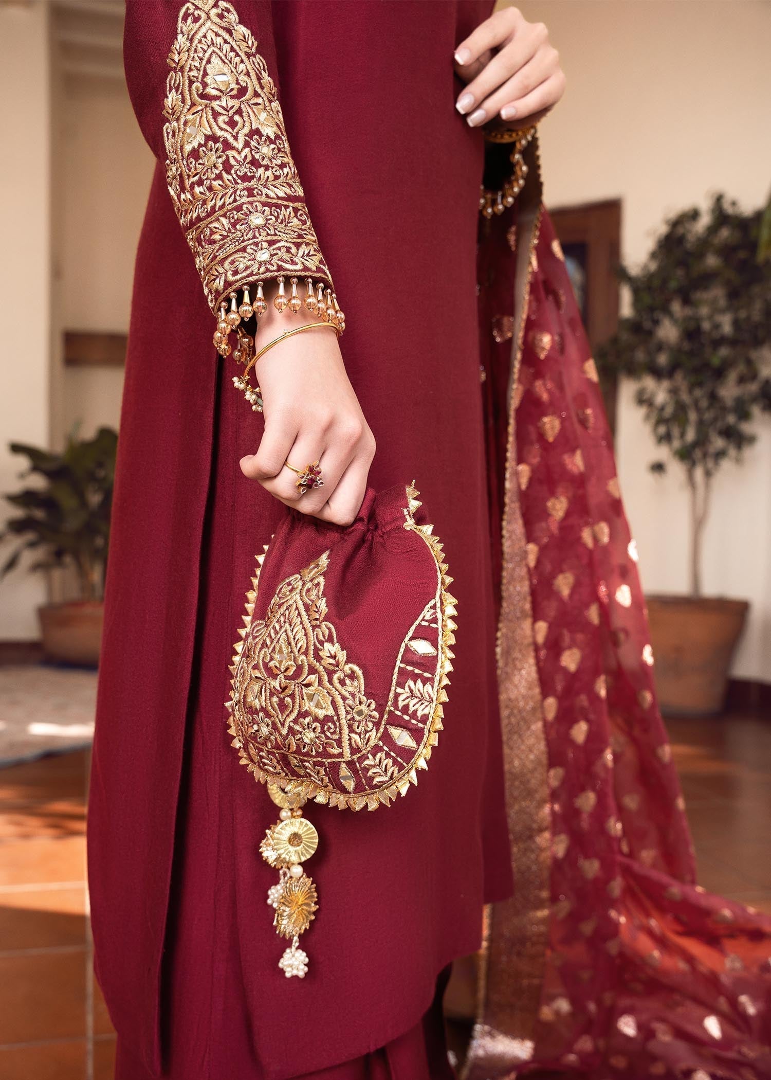 Rang-e-Haya Shireen