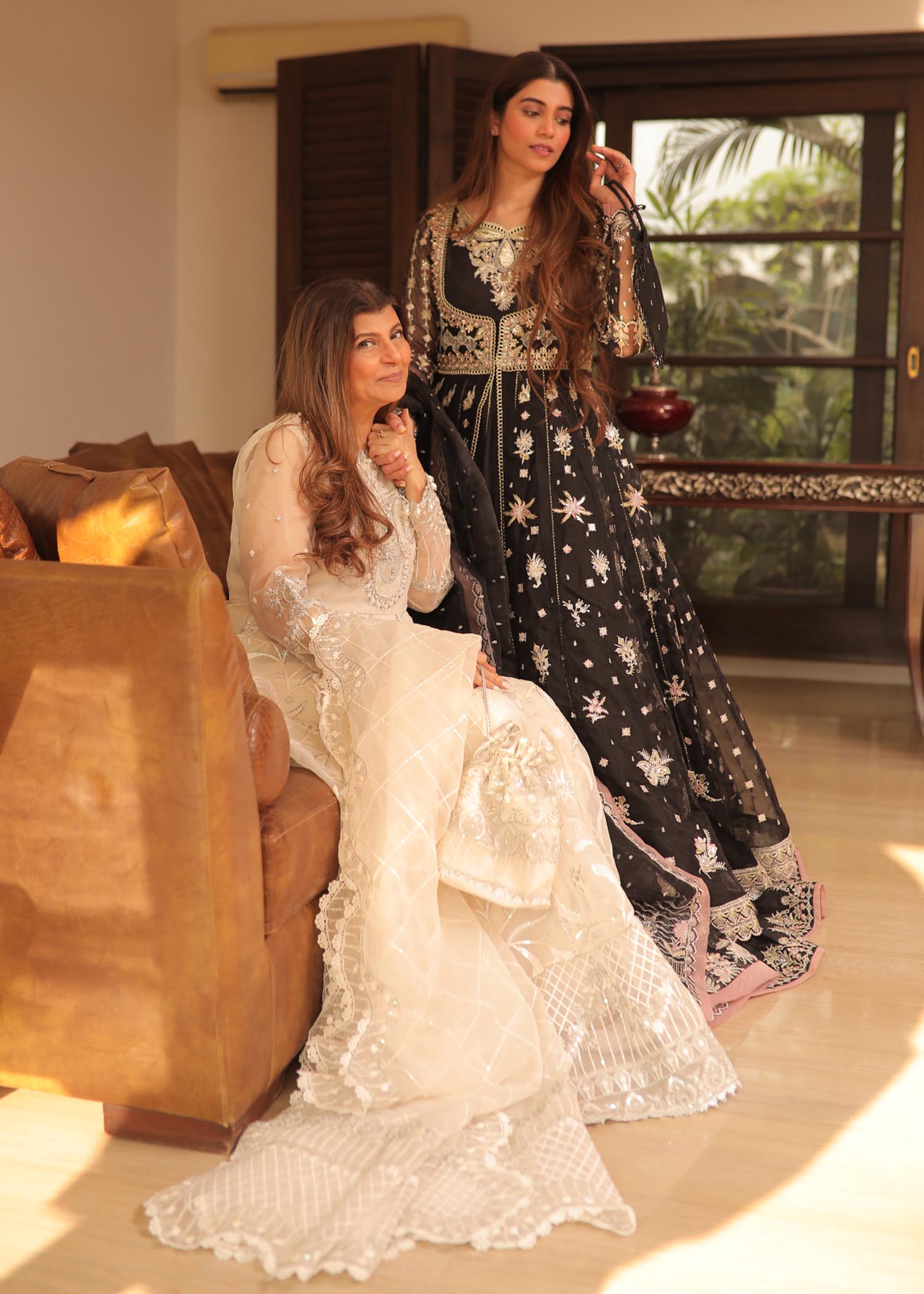 Rang-e-Haya Rahat-Black