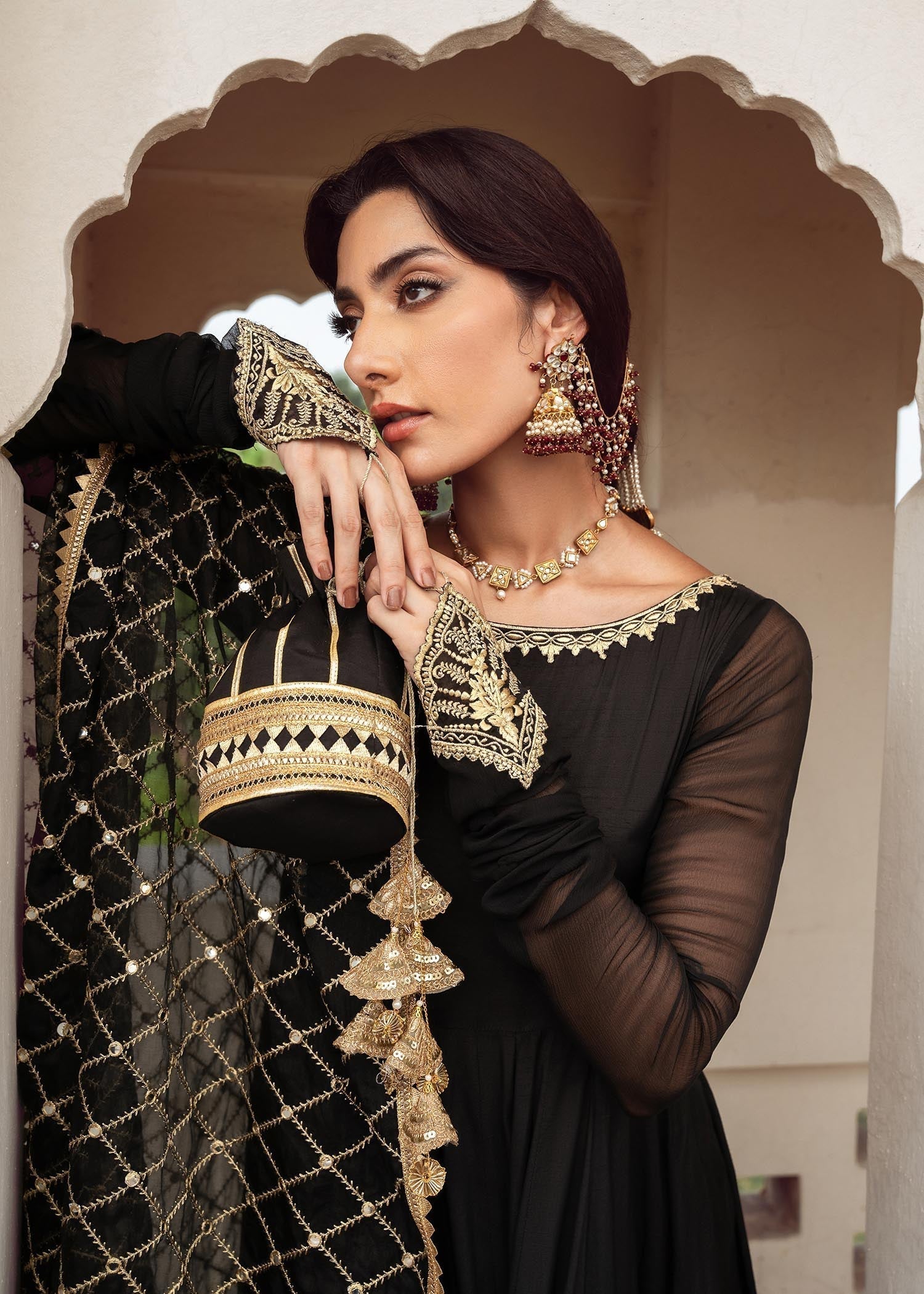 Rang-e-Haya Shama (Black)