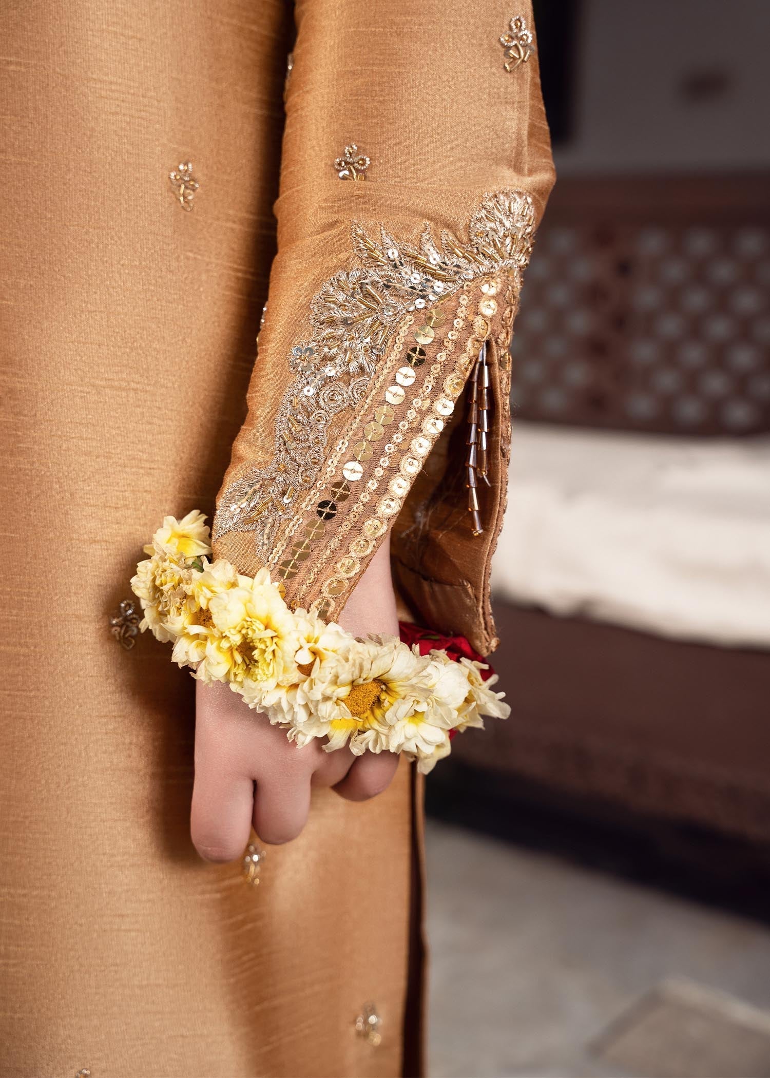 Rang-e-Haya Sandali gold