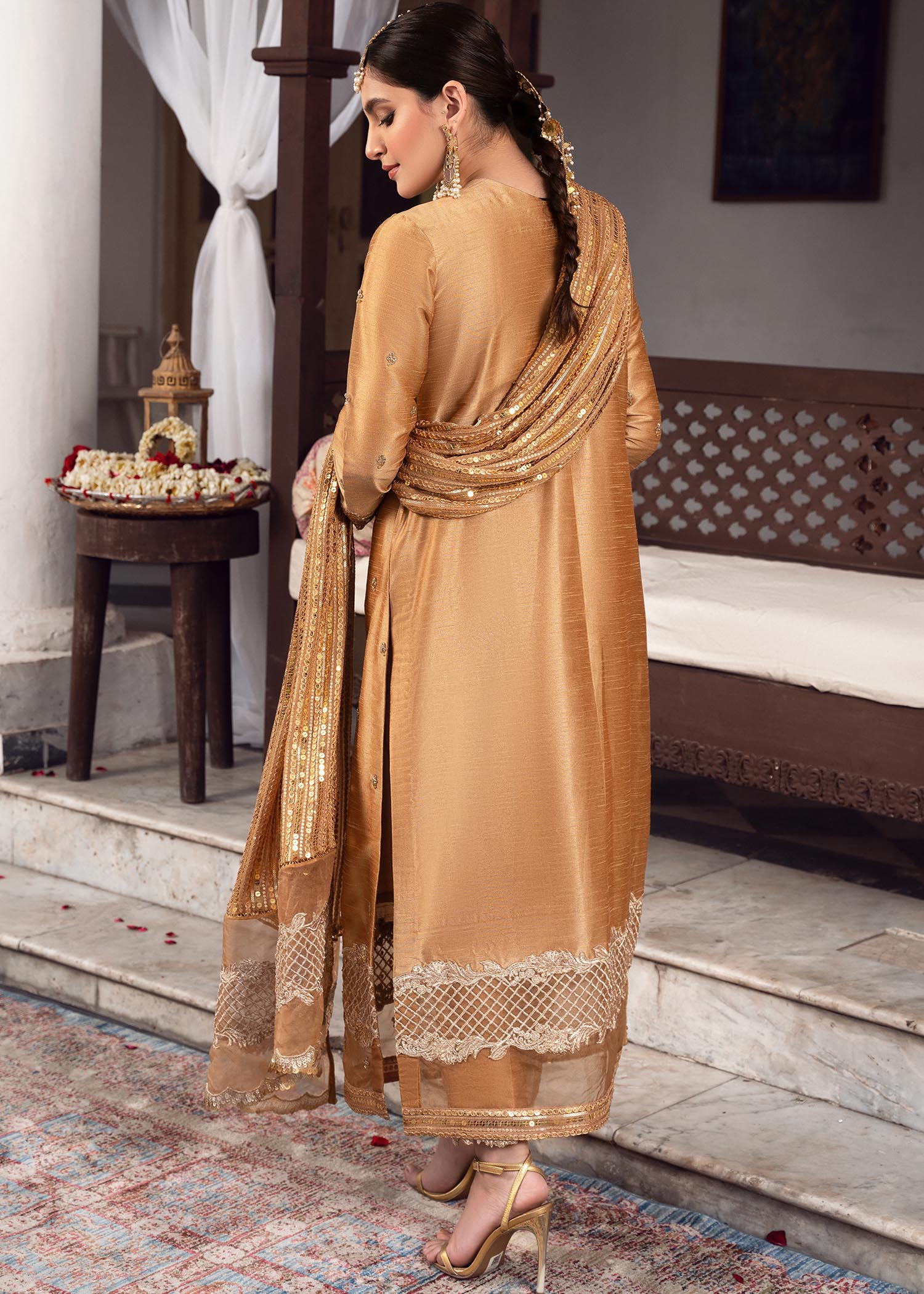 Rang-e-Haya Sandali gold