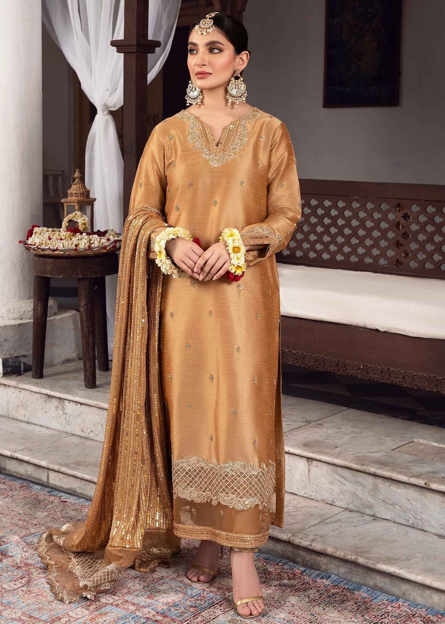 Rang-e-Haya Sandali gold