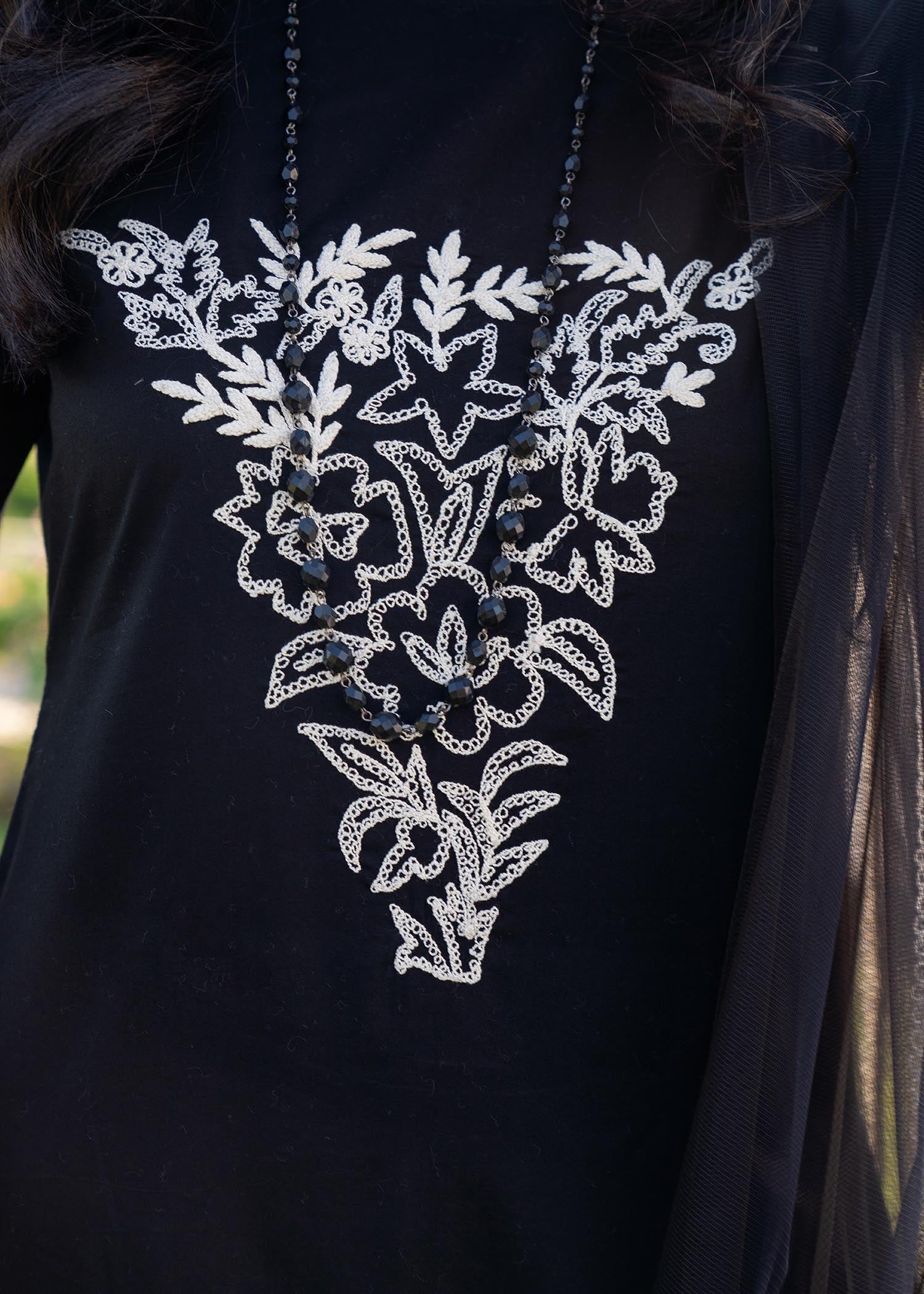AMBER-S-119 - Black