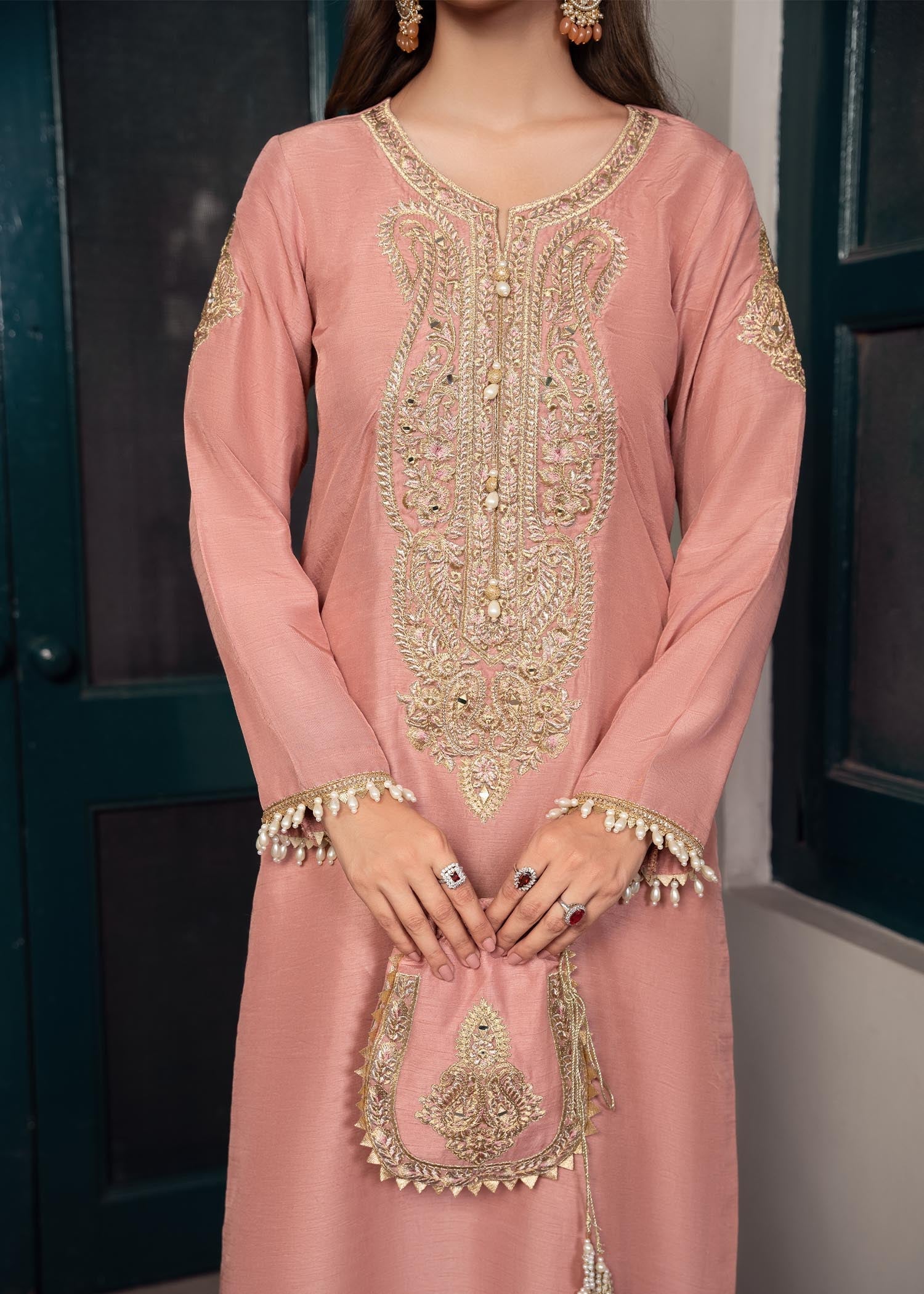 Rang-e-Haya Zareen Peach