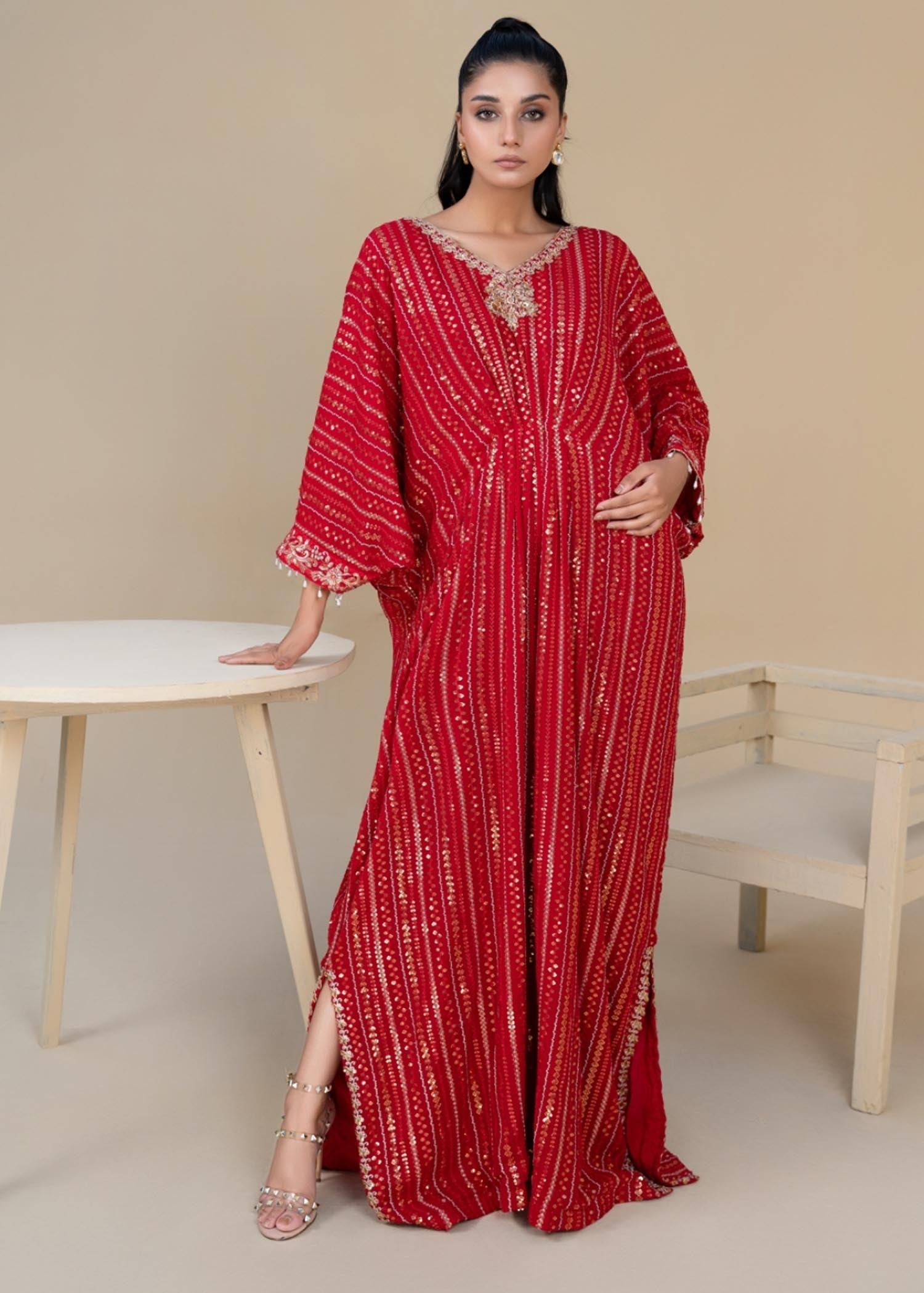 GLAMOROUS-RED