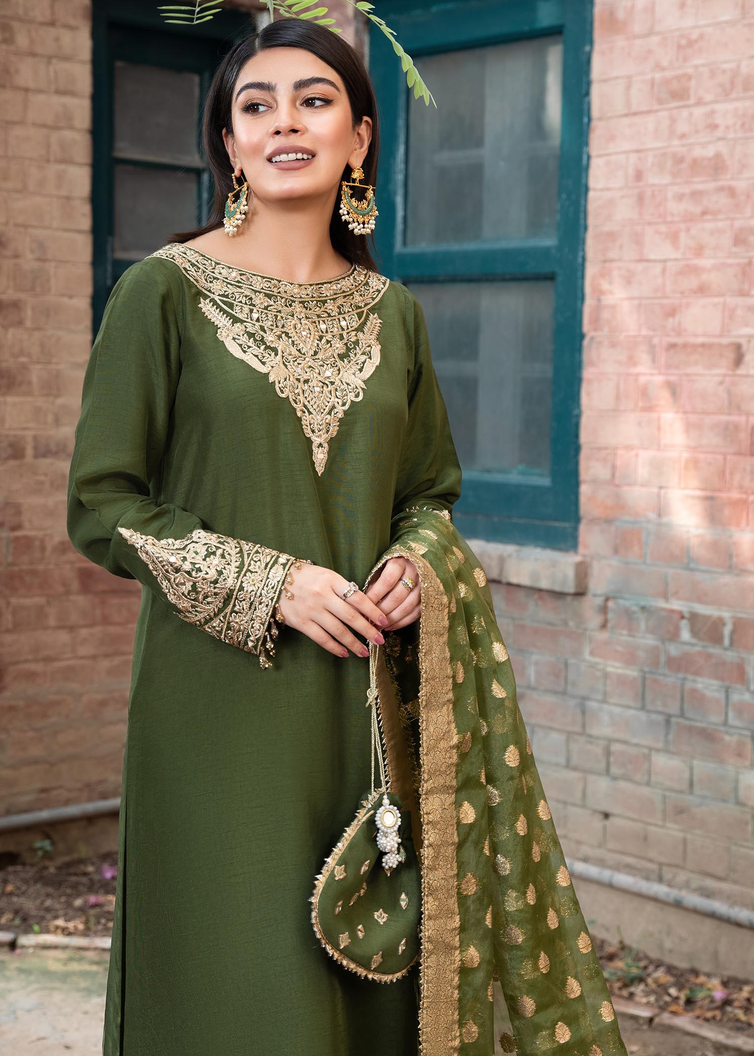 Rang-e-Haya Shireen Green