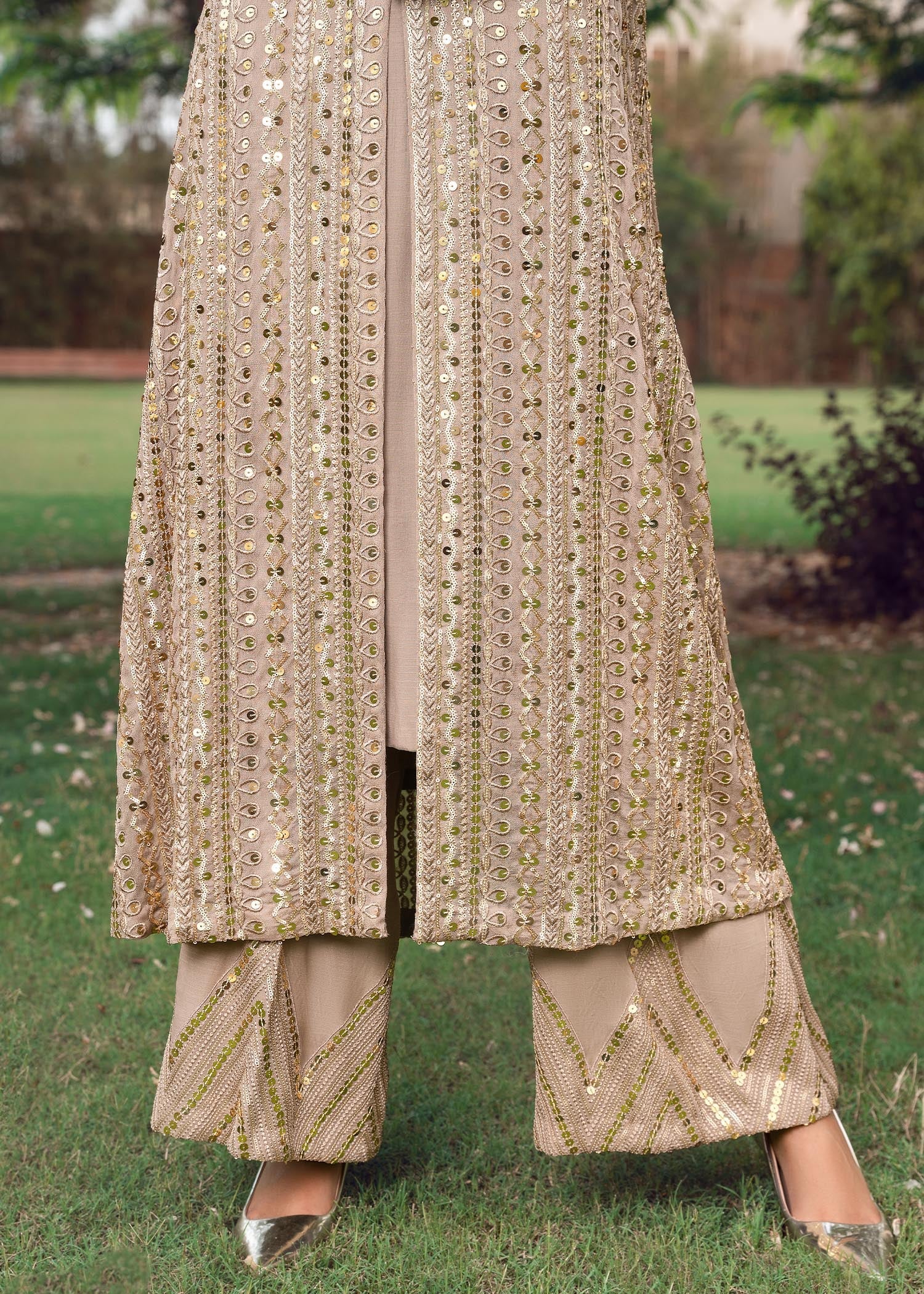 UFAQ-CLAY-BEIGE-1