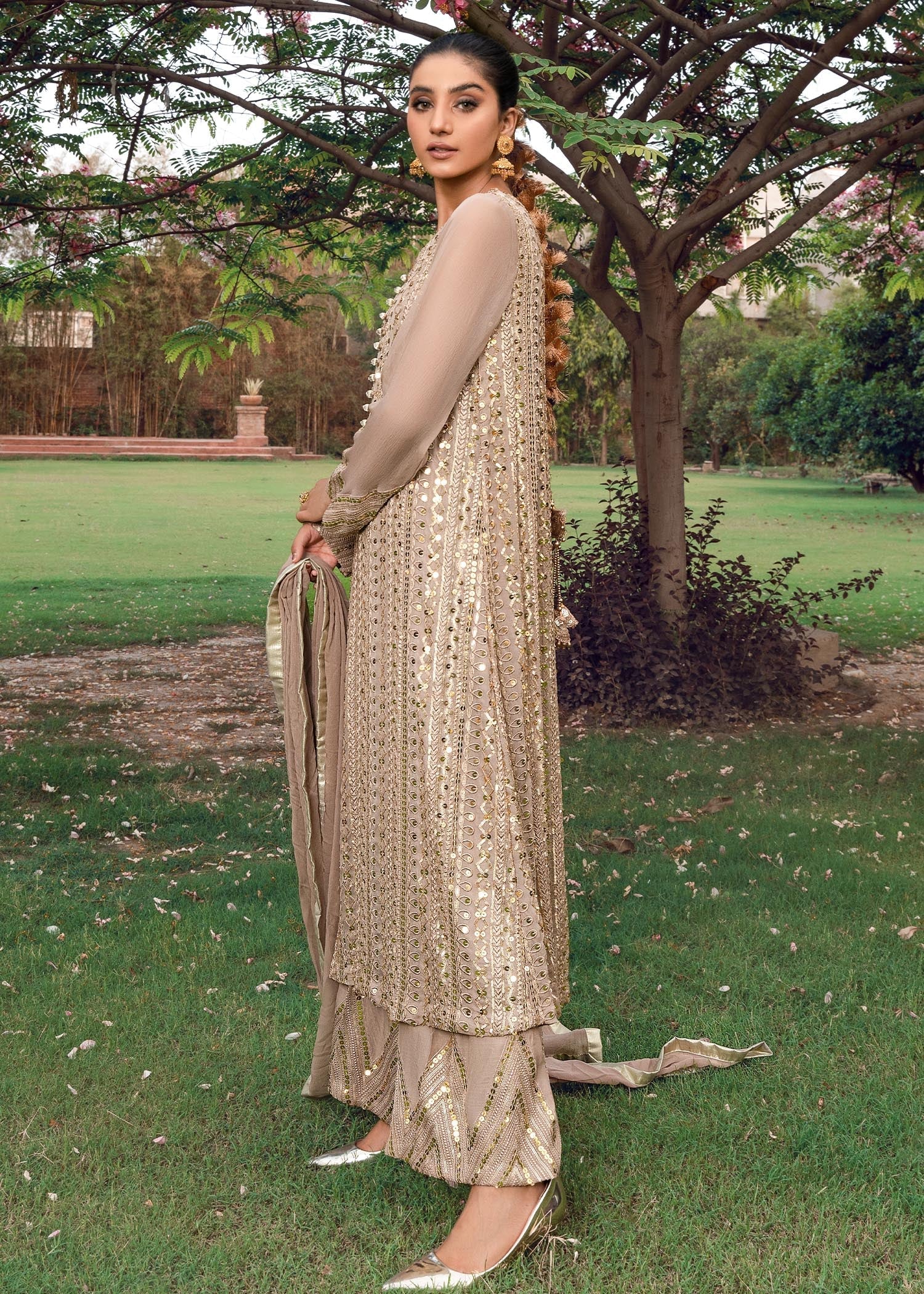 UFAQ-CLAY-BEIGE-1
