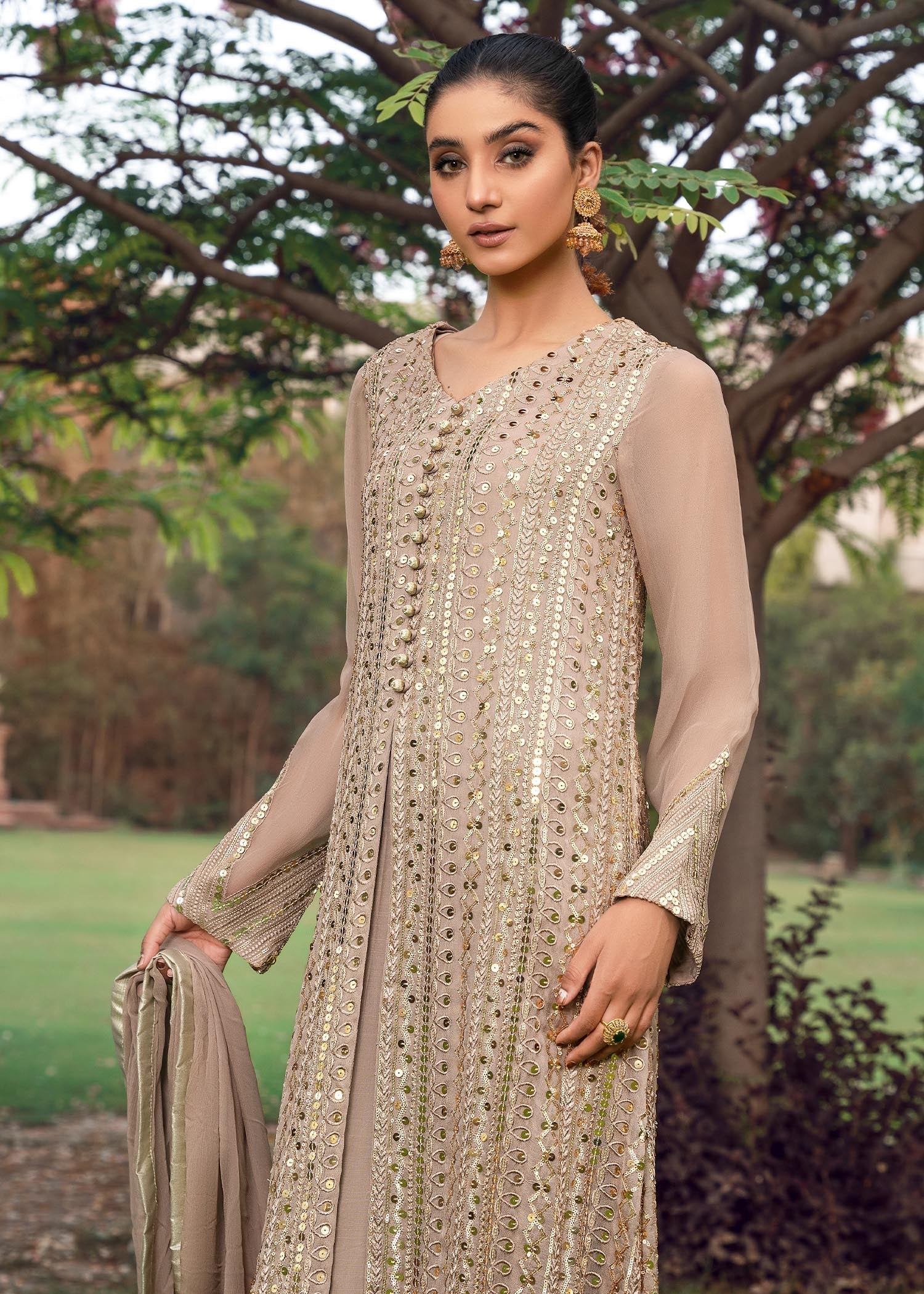 UFAQ-CLAY-BEIGE-1