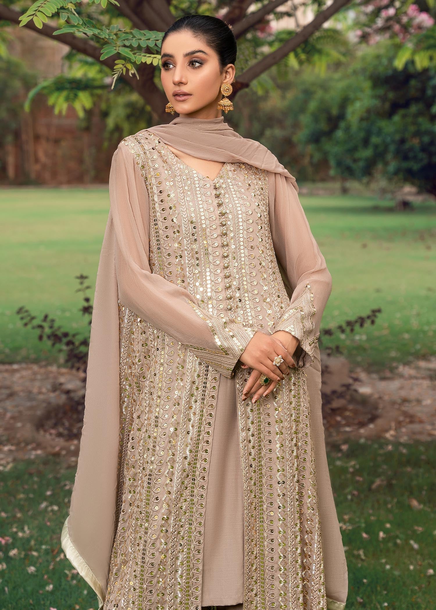 UFAQ-CLAY-BEIGE-1