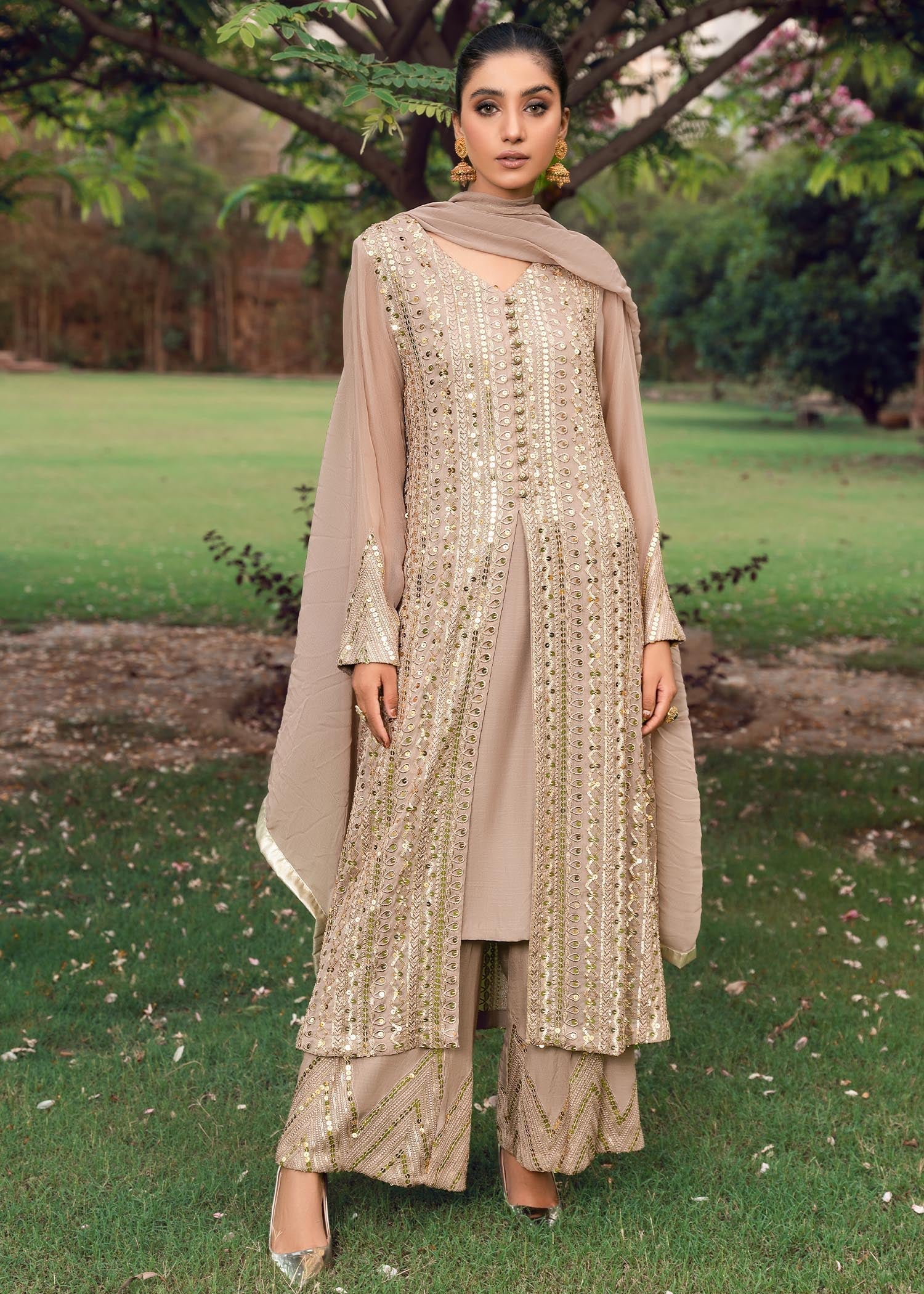 UFAQ-CLAY-BEIGE-1