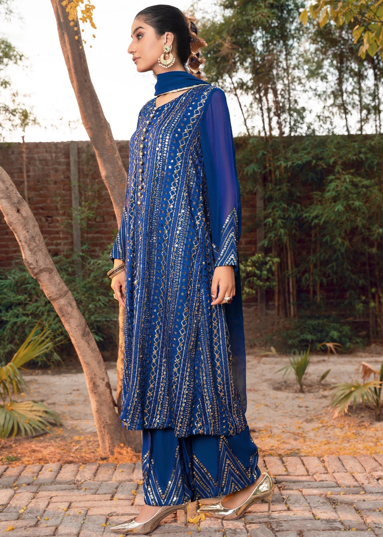 Rang-e-Haya Ufaq Blue