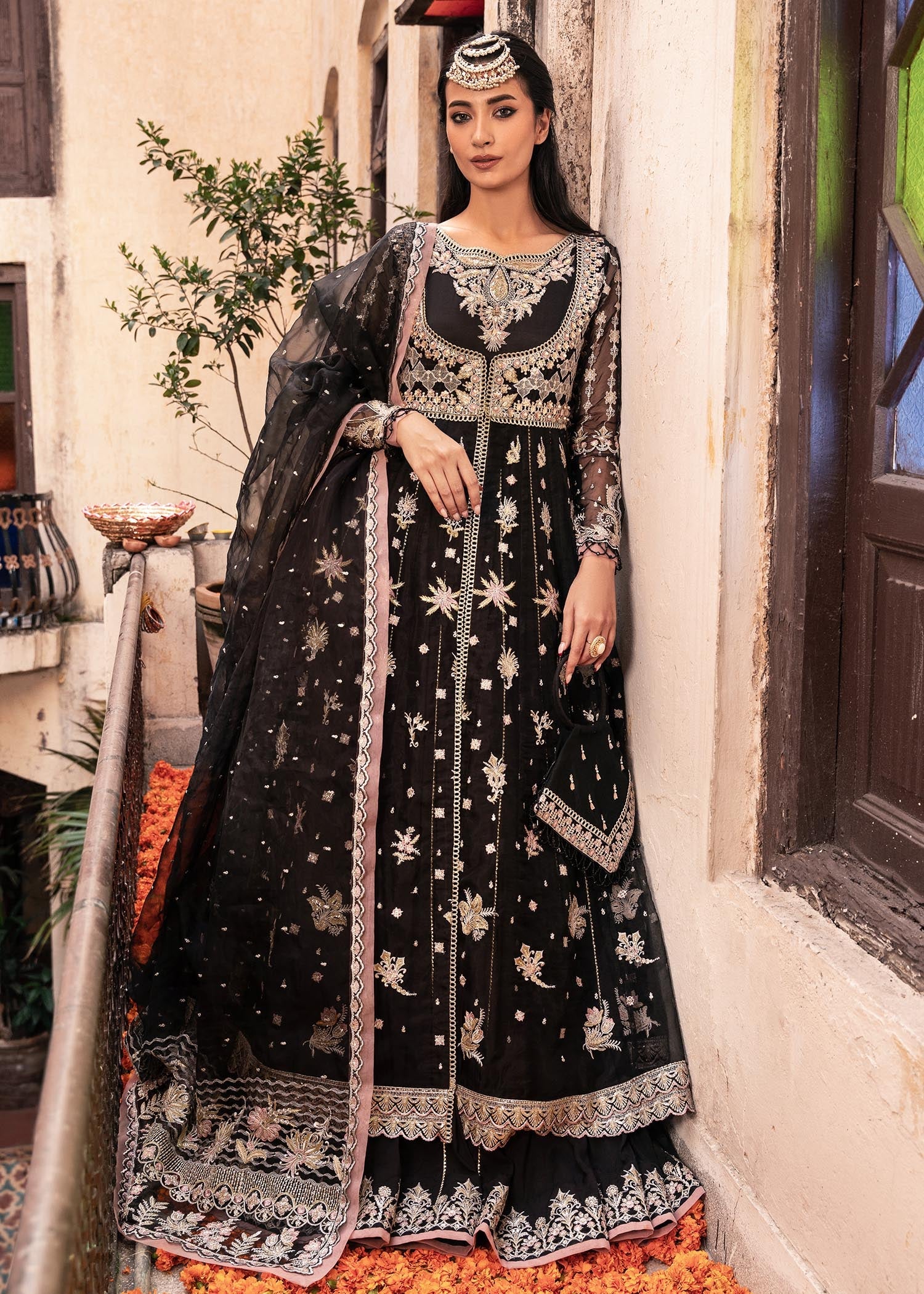 Rang-e-Haya Rahat-Black