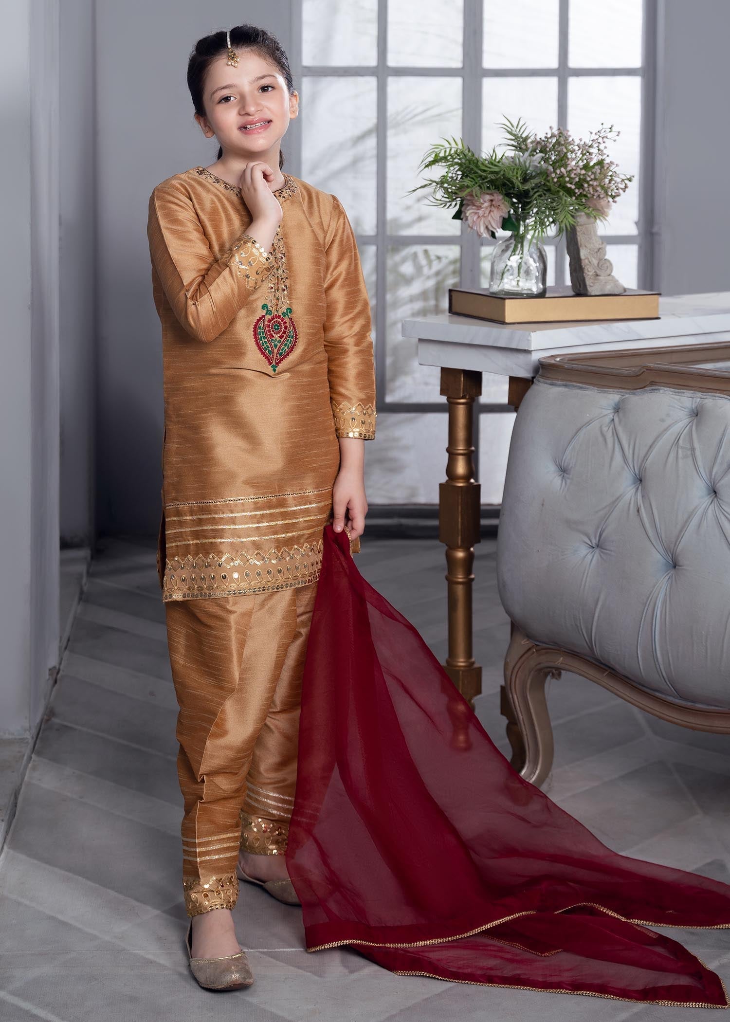Rang-e-Haya Bali