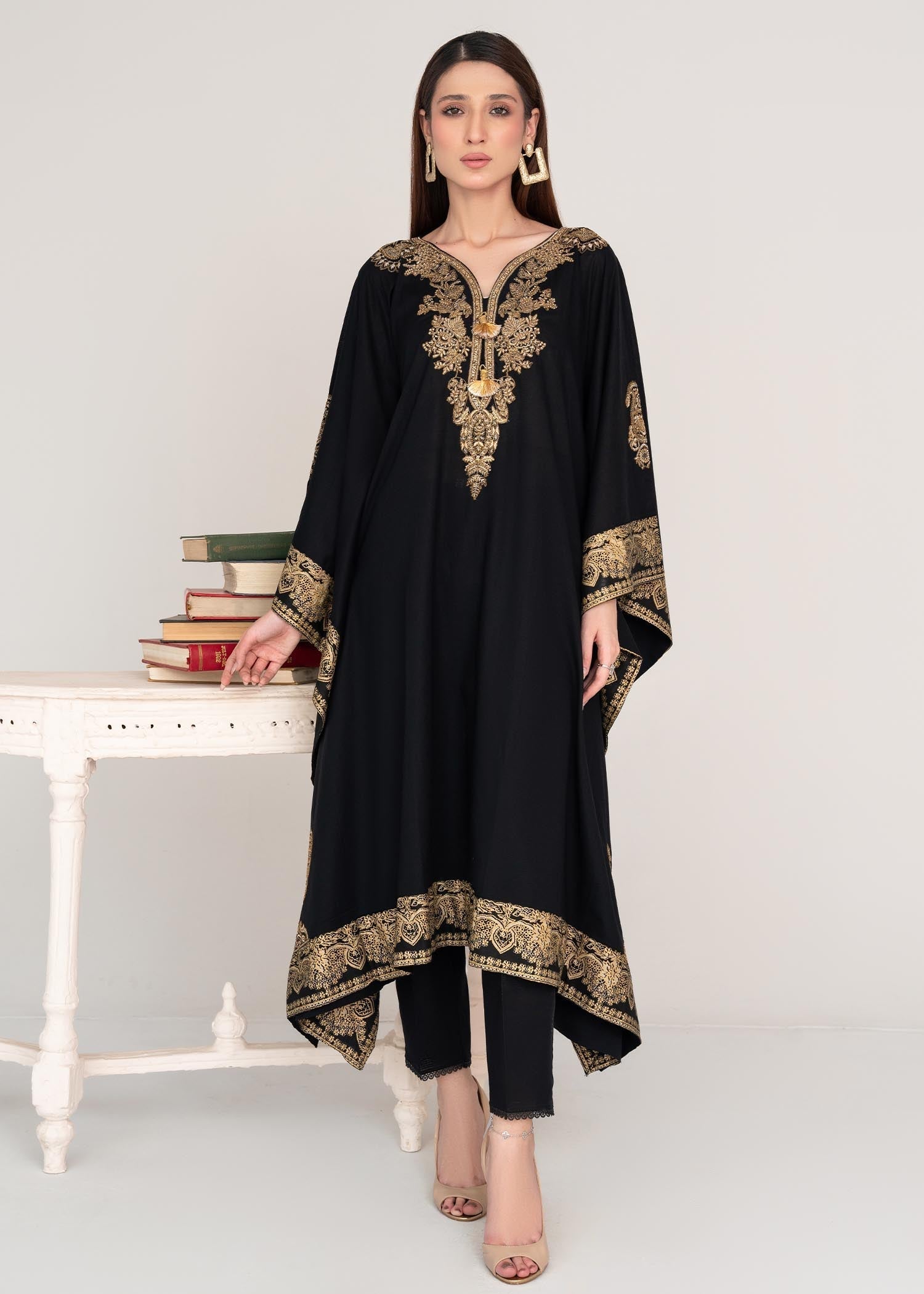 Sahibas By Mirza Crescent (Black) - Kaftan