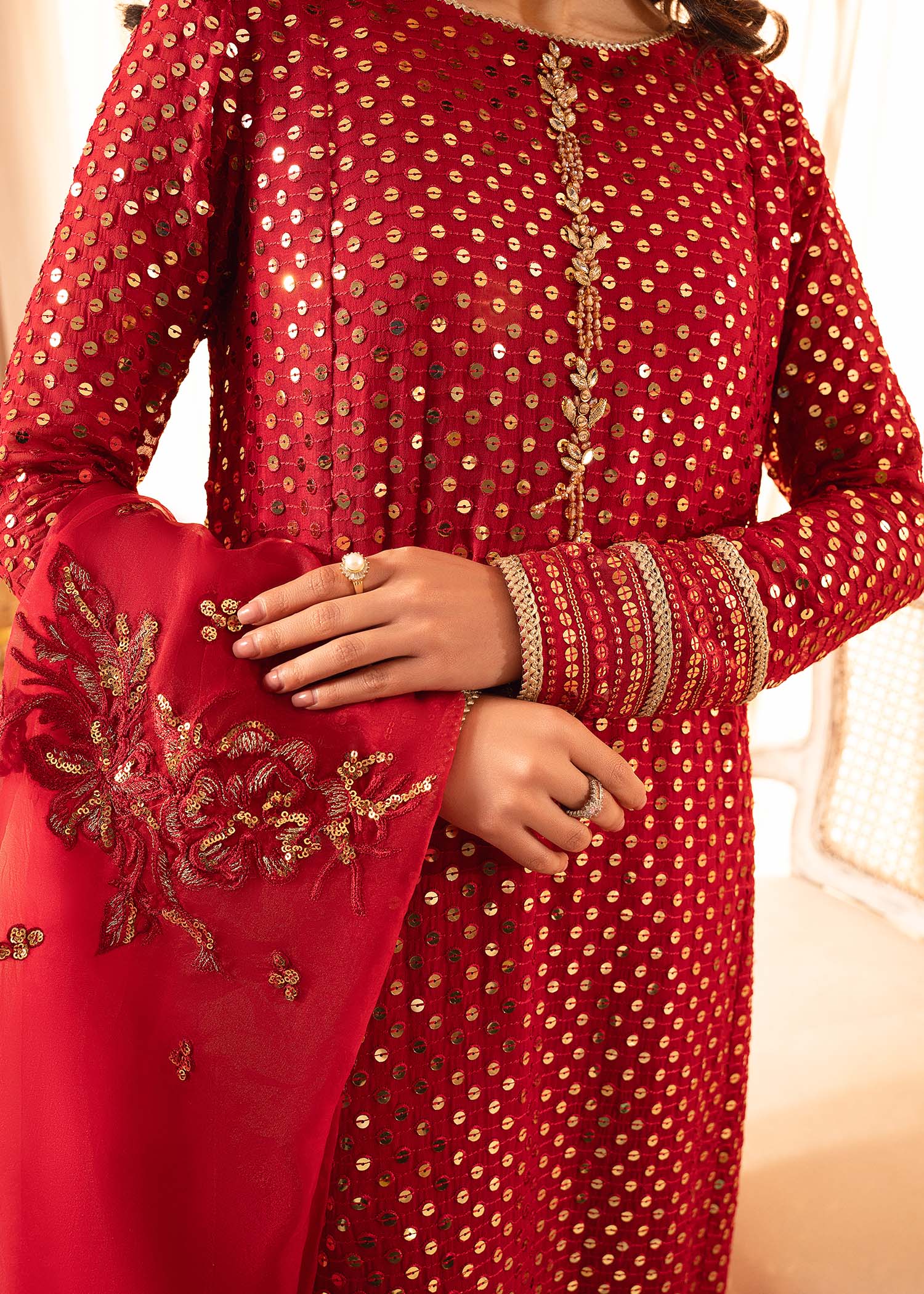 Rang-e-Haya Sifana (Rose red)