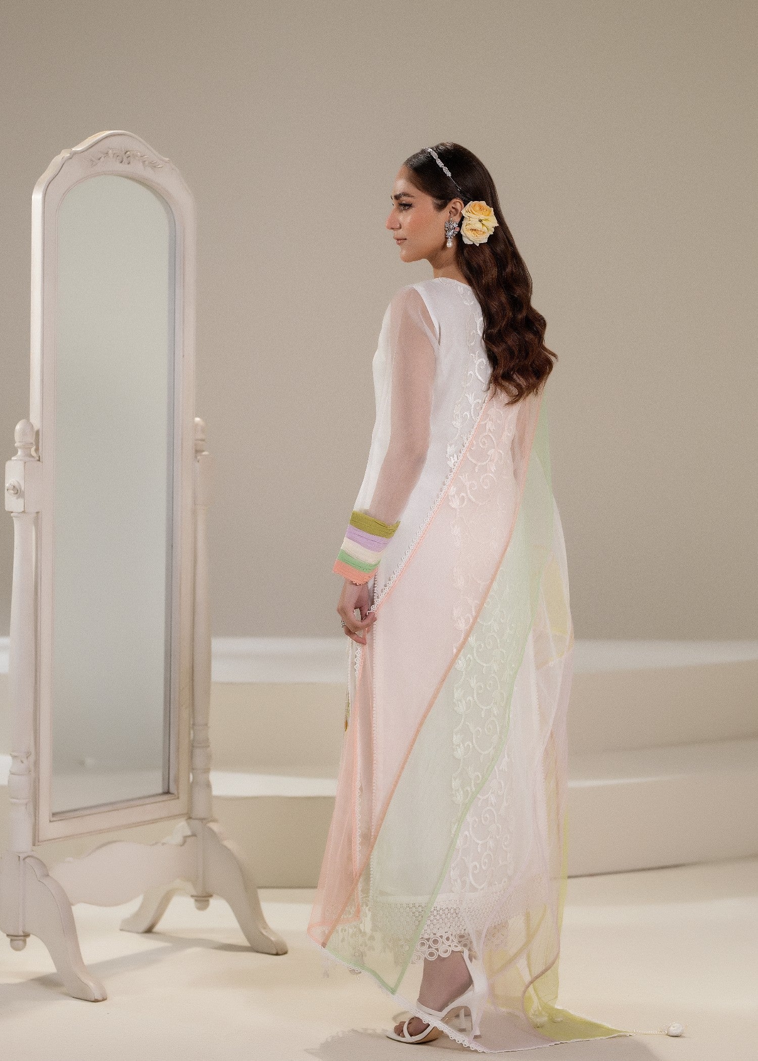 KB By Zufiqar Malik M-108 White