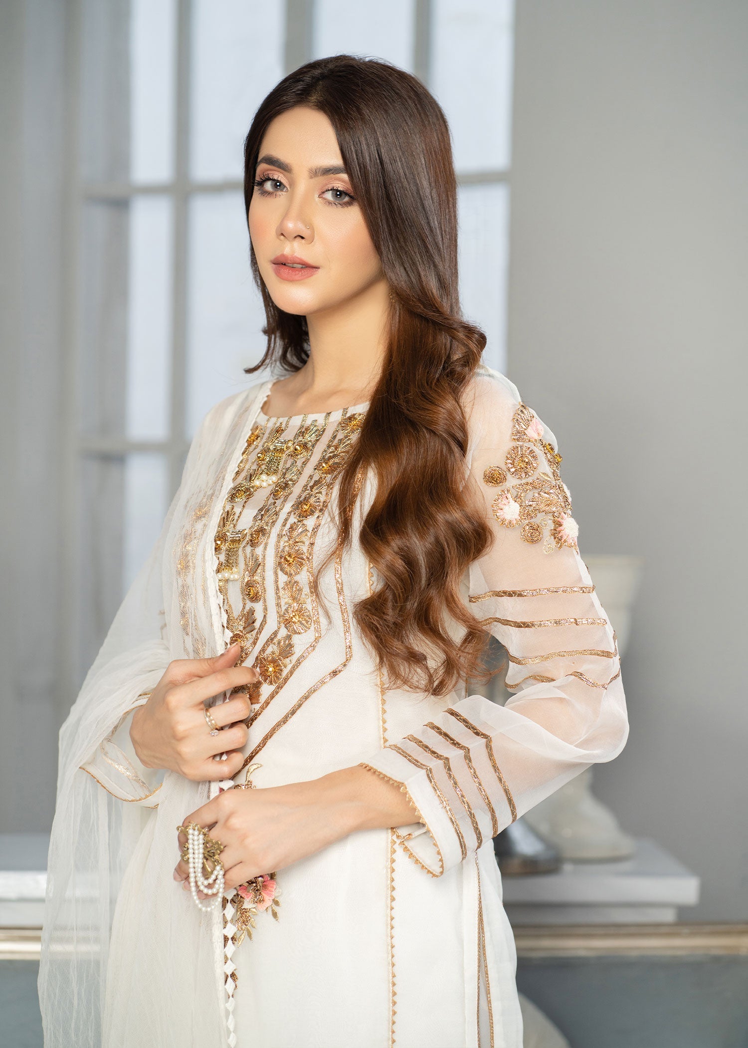 KB By Zufiqar Malik M-101 White