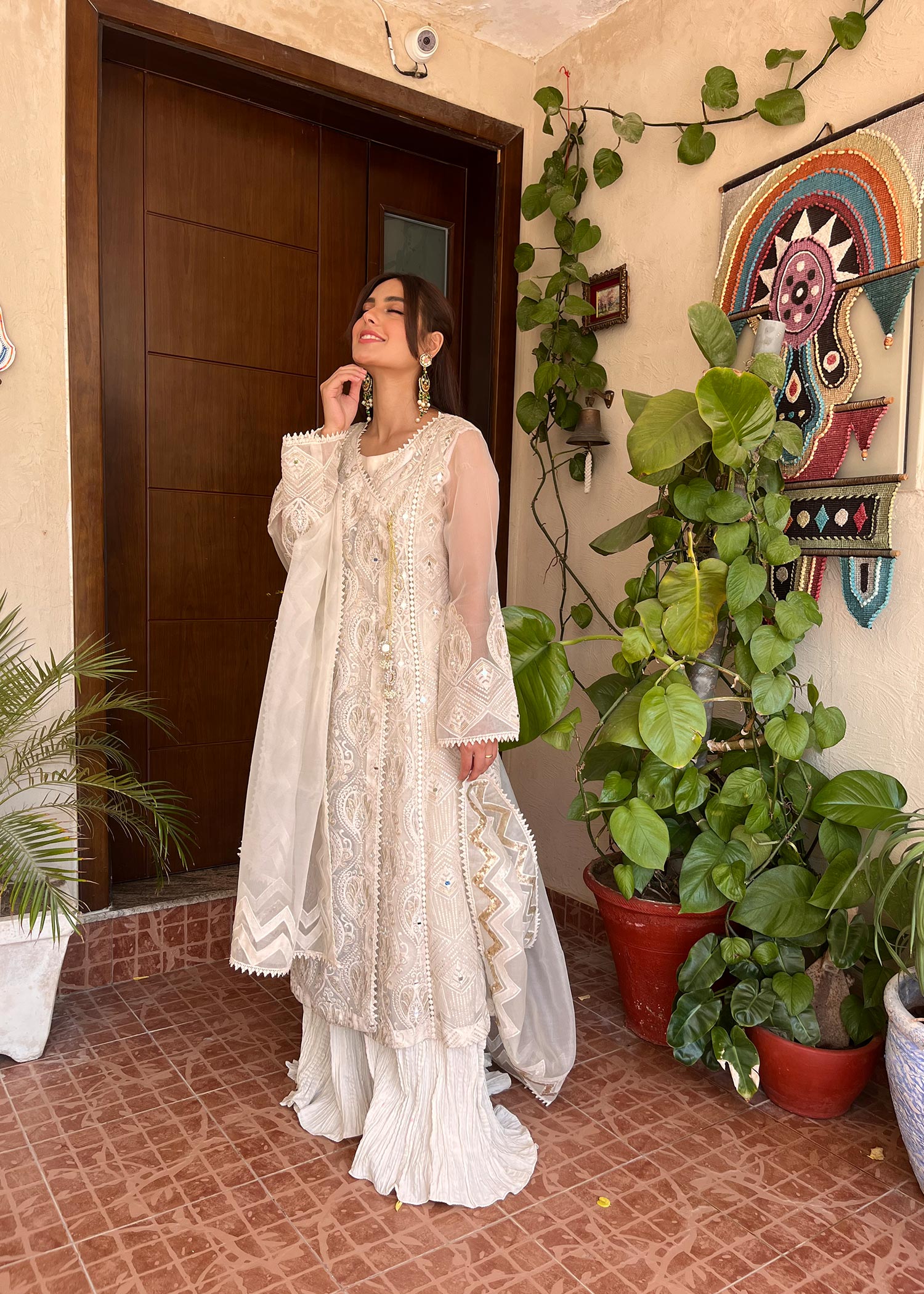 Rang-e-Haya Lily (Ash White)