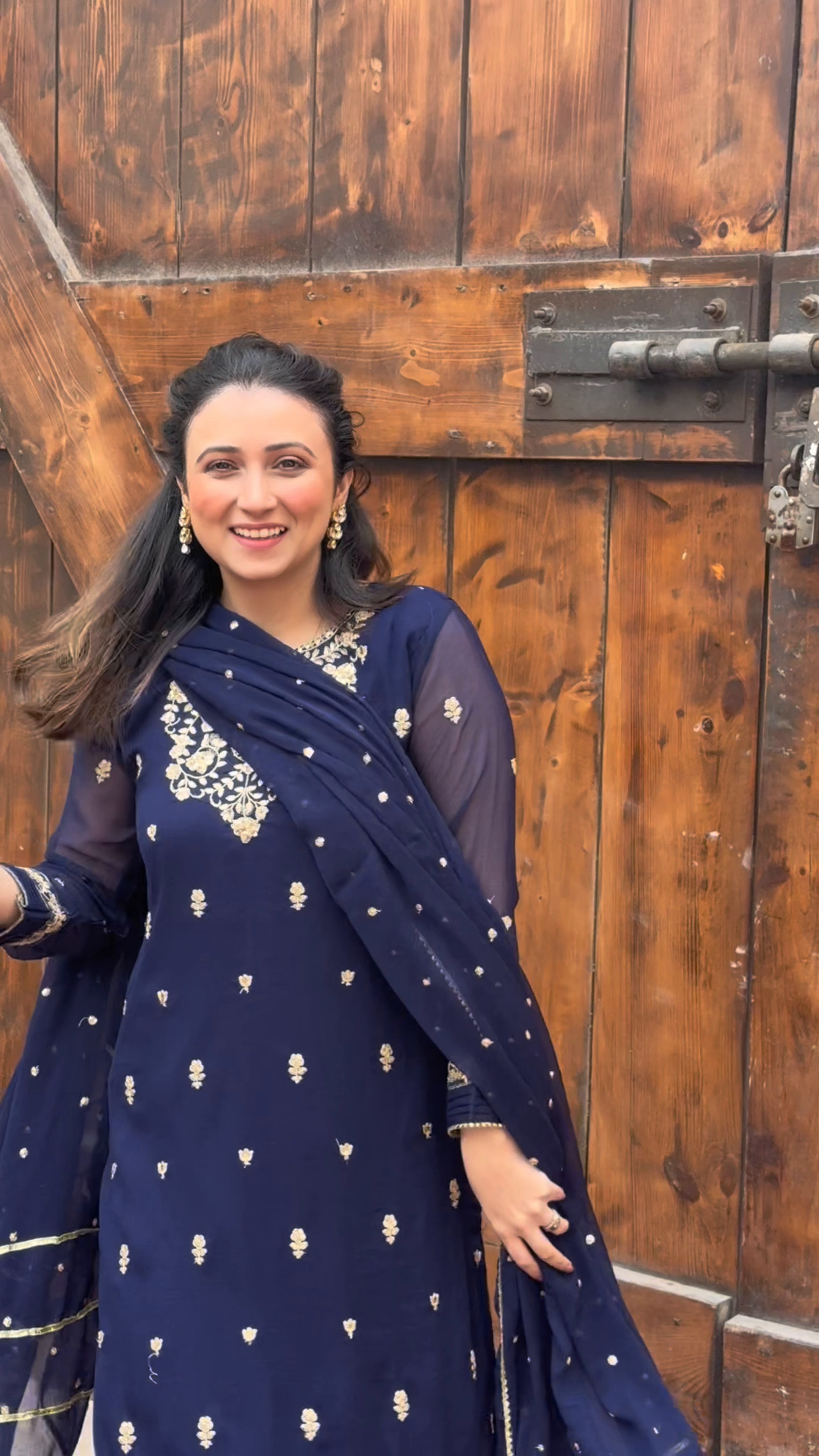 Agha Jaan Insia Blue