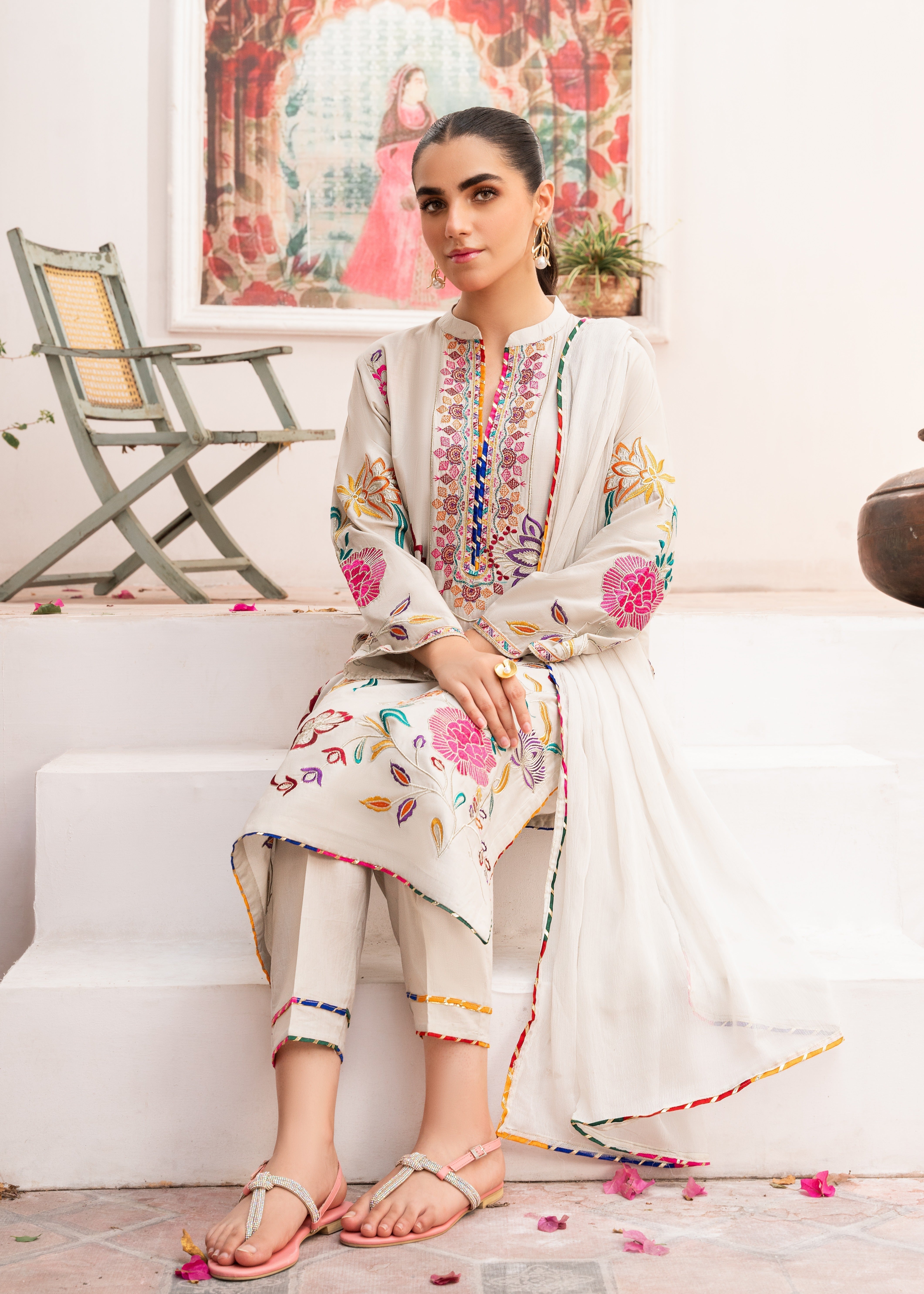 Sahibas By Mirza Albite - White