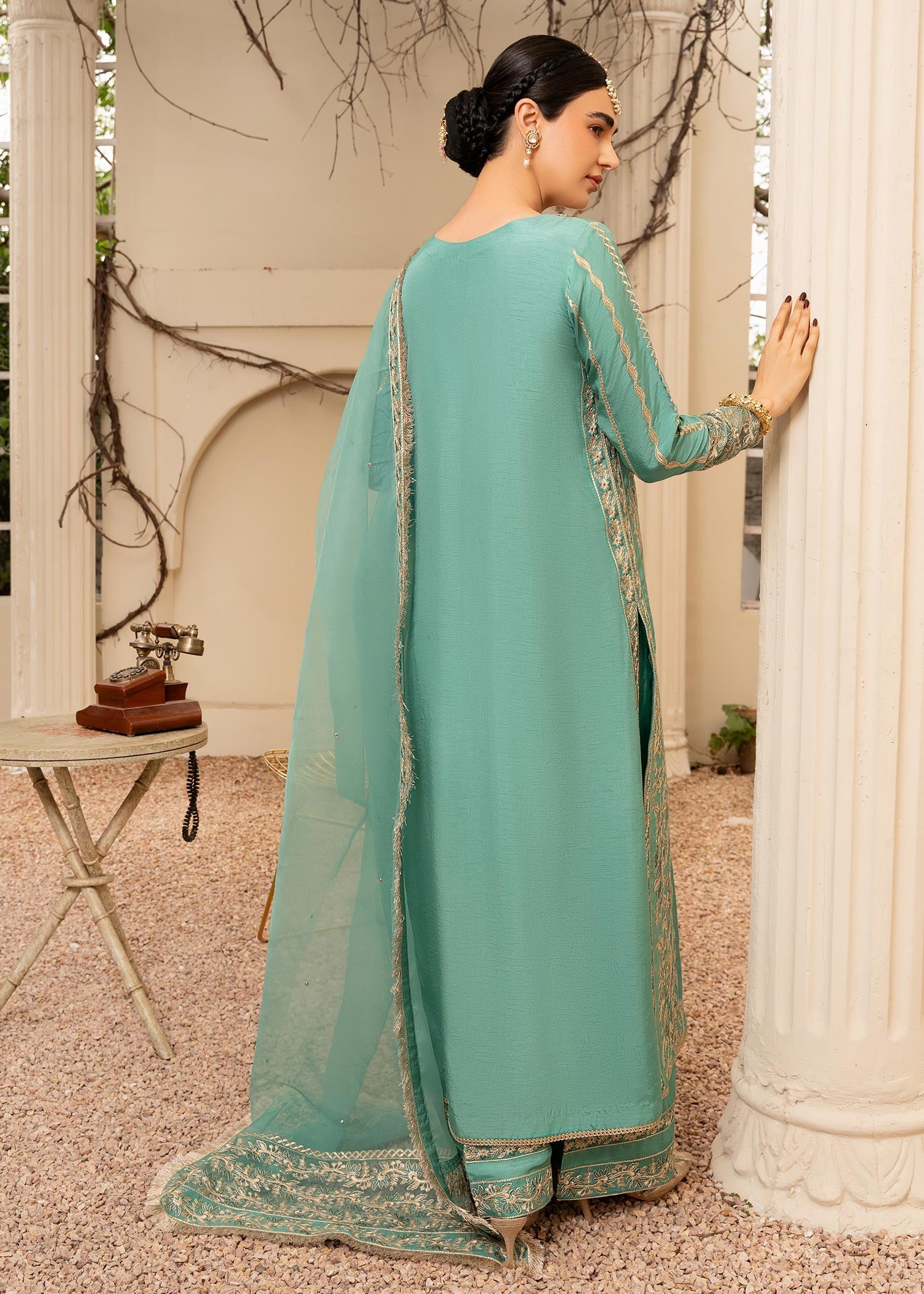 Rang-e-Haya Raeha (turquoise)