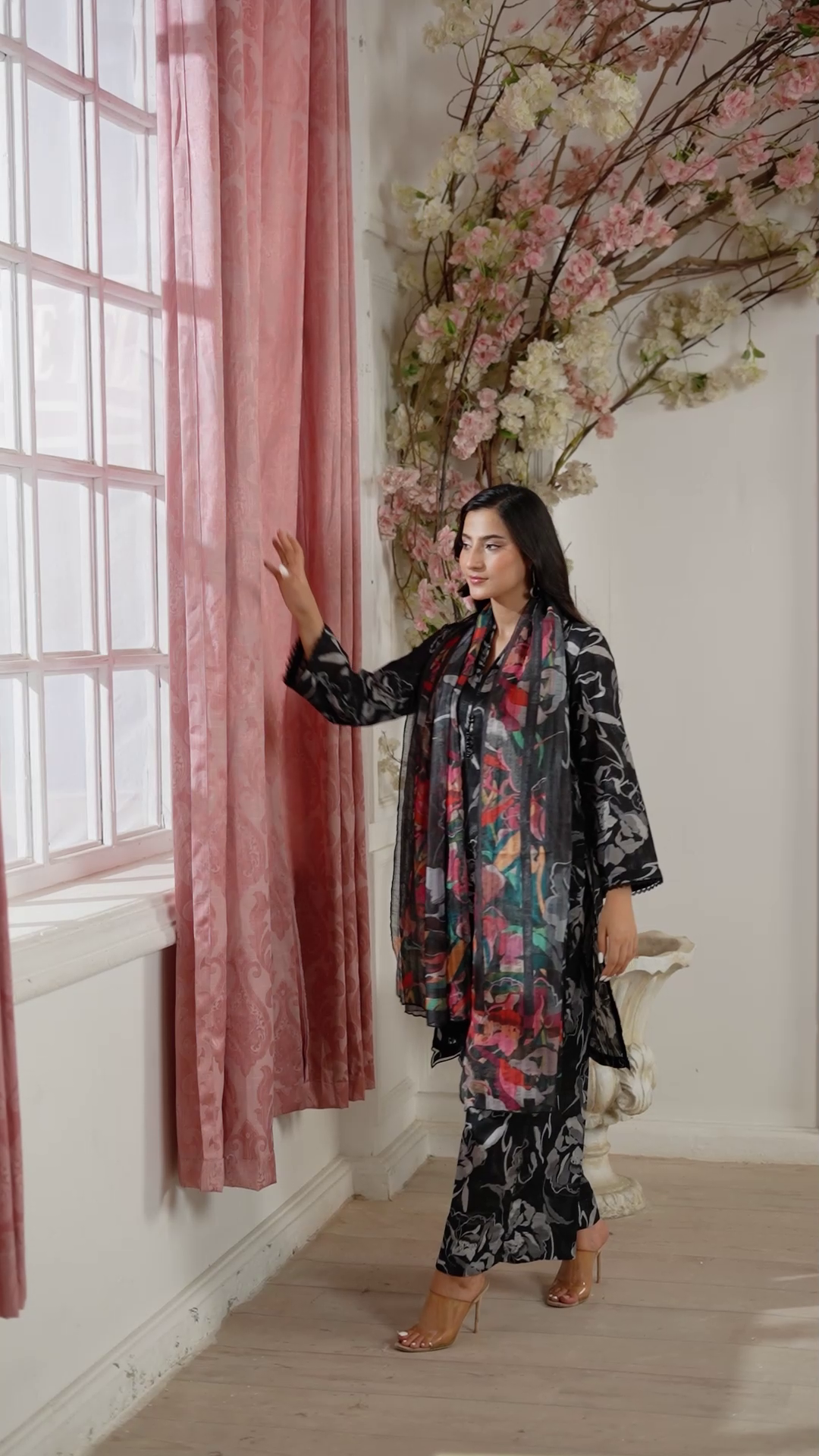 Textured lawn Kurta Set in Black