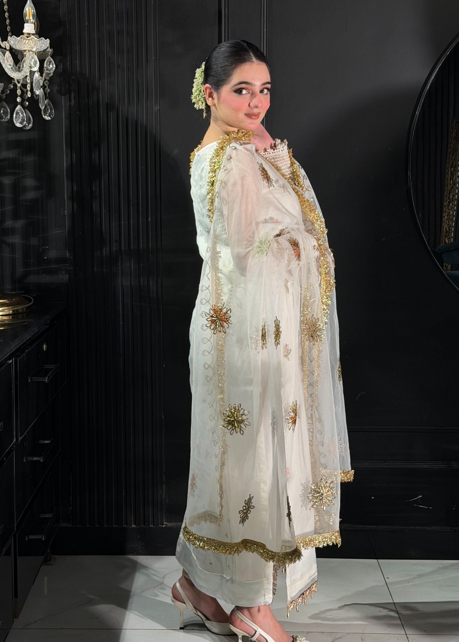 KB By Zufiqar Malik M-111 White