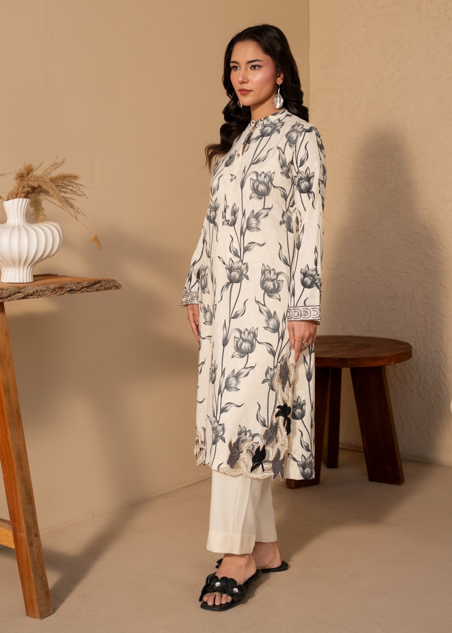 Dhanak Kurta Set in Ivory