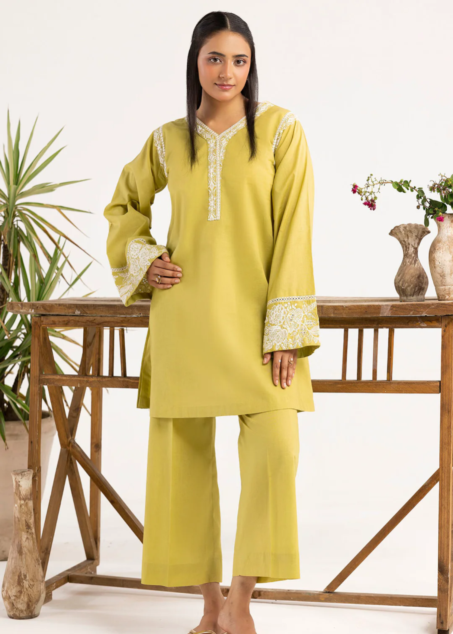 Lawn Kurta Set in Herb green