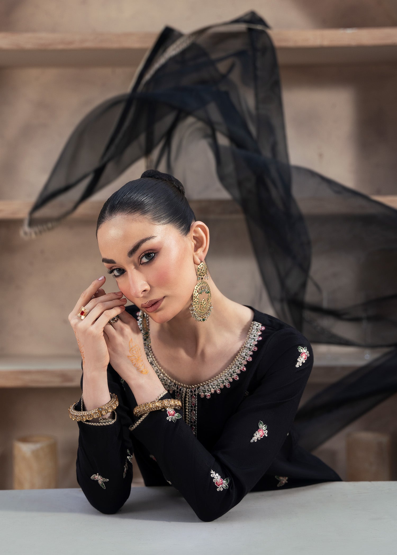 Rang-e-Haya Anamta (Black)