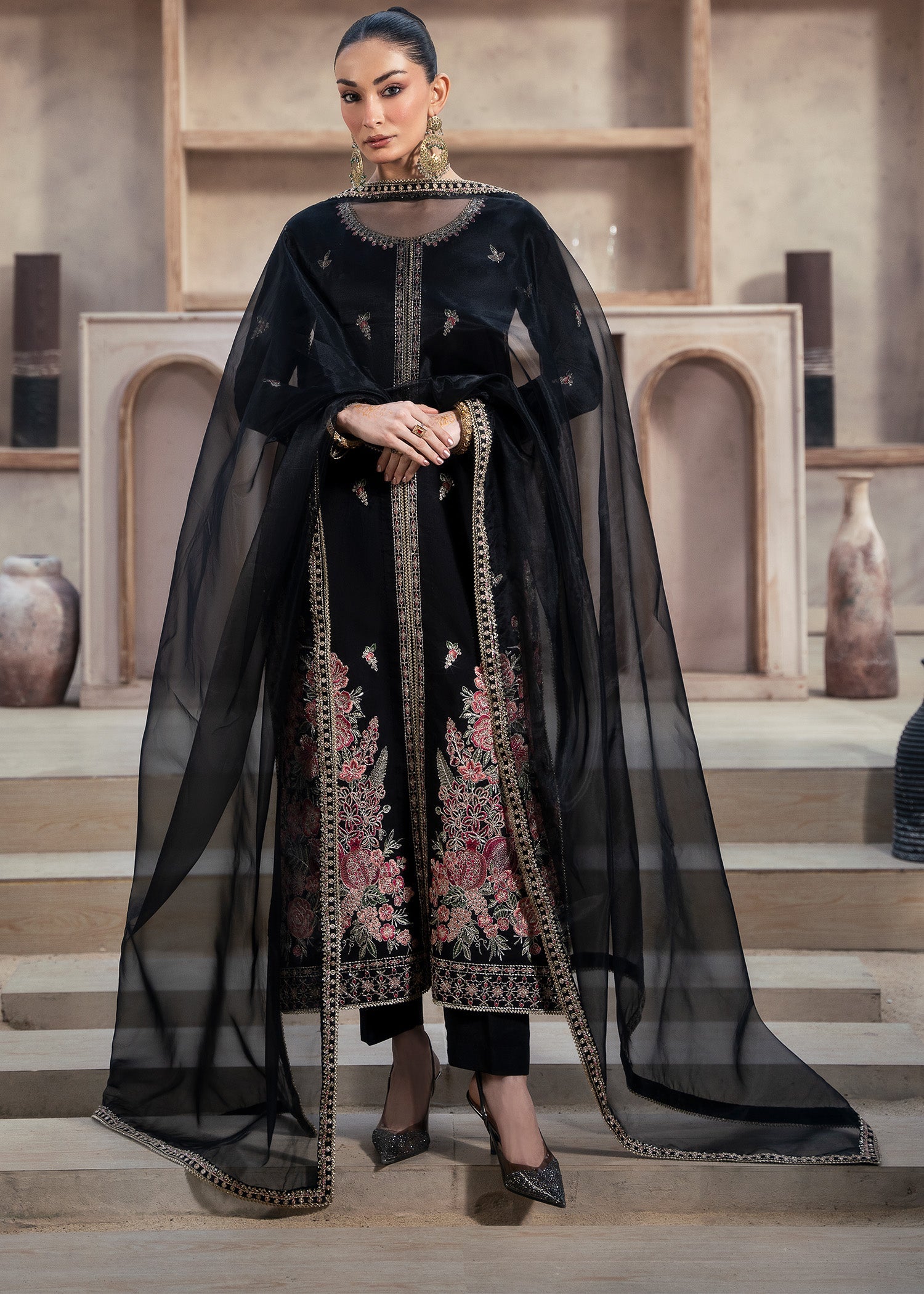Rang-e-Haya Anamta (Black)