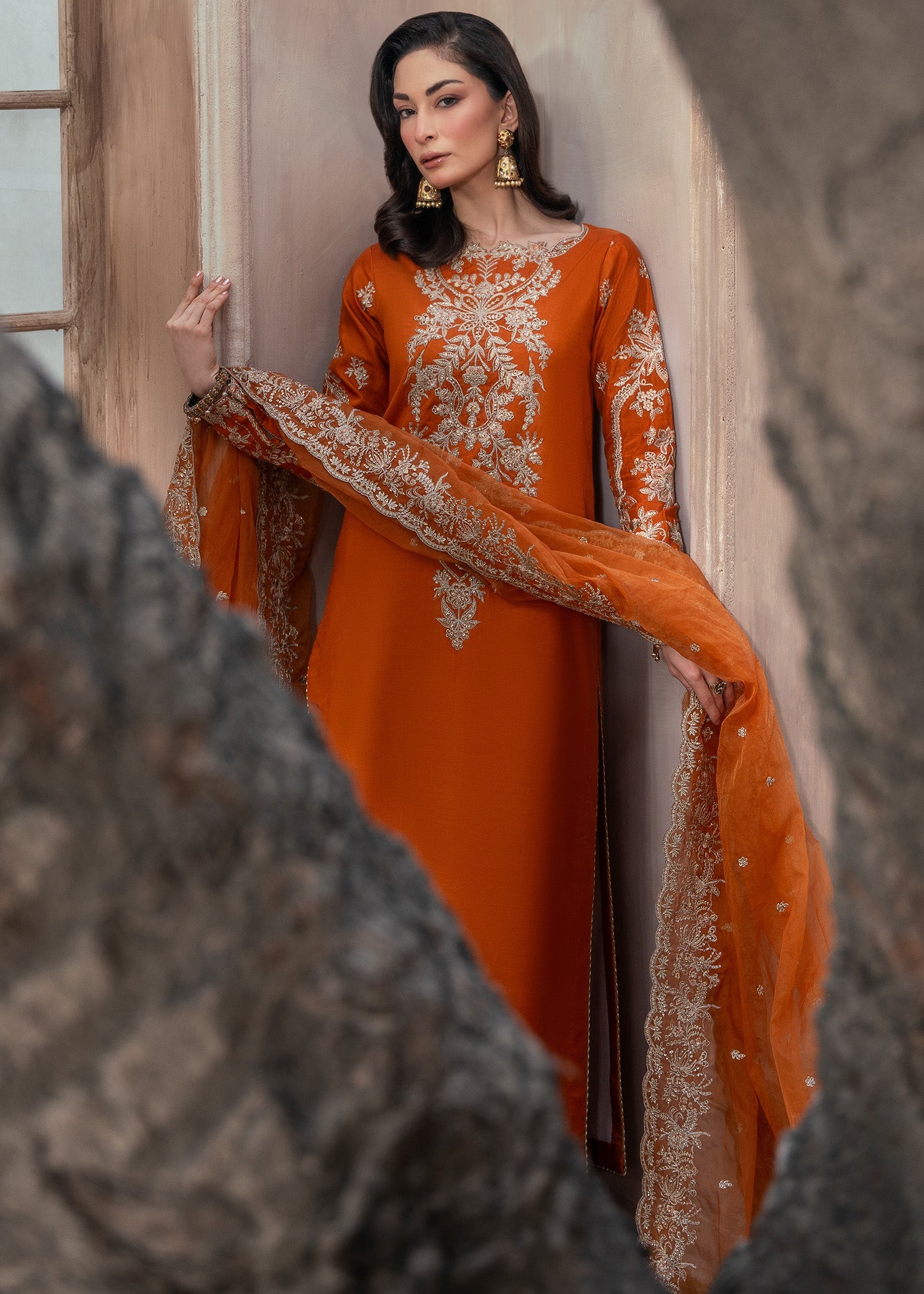 Rang-e-Haya Mahveen (Rust)