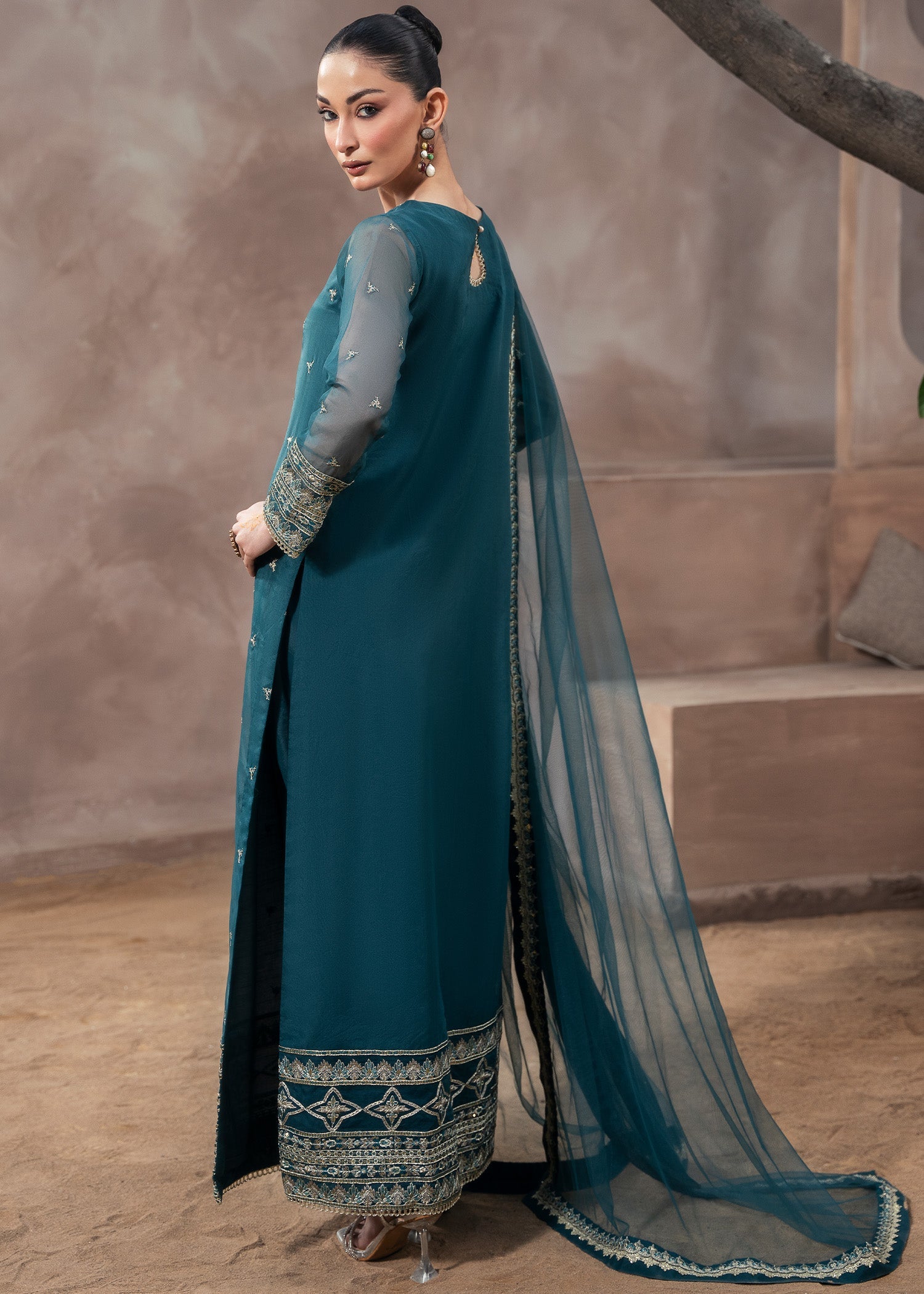 Rang-e-Haya Zarrin (Bottle Green)