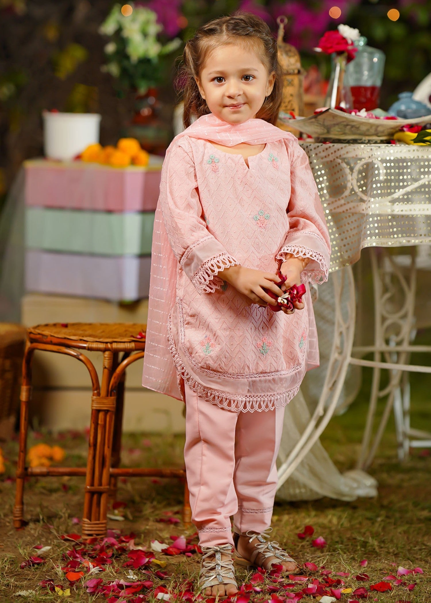 CHIKANKARI-EMBROIDERED-3-04 - Pc Suit Mck