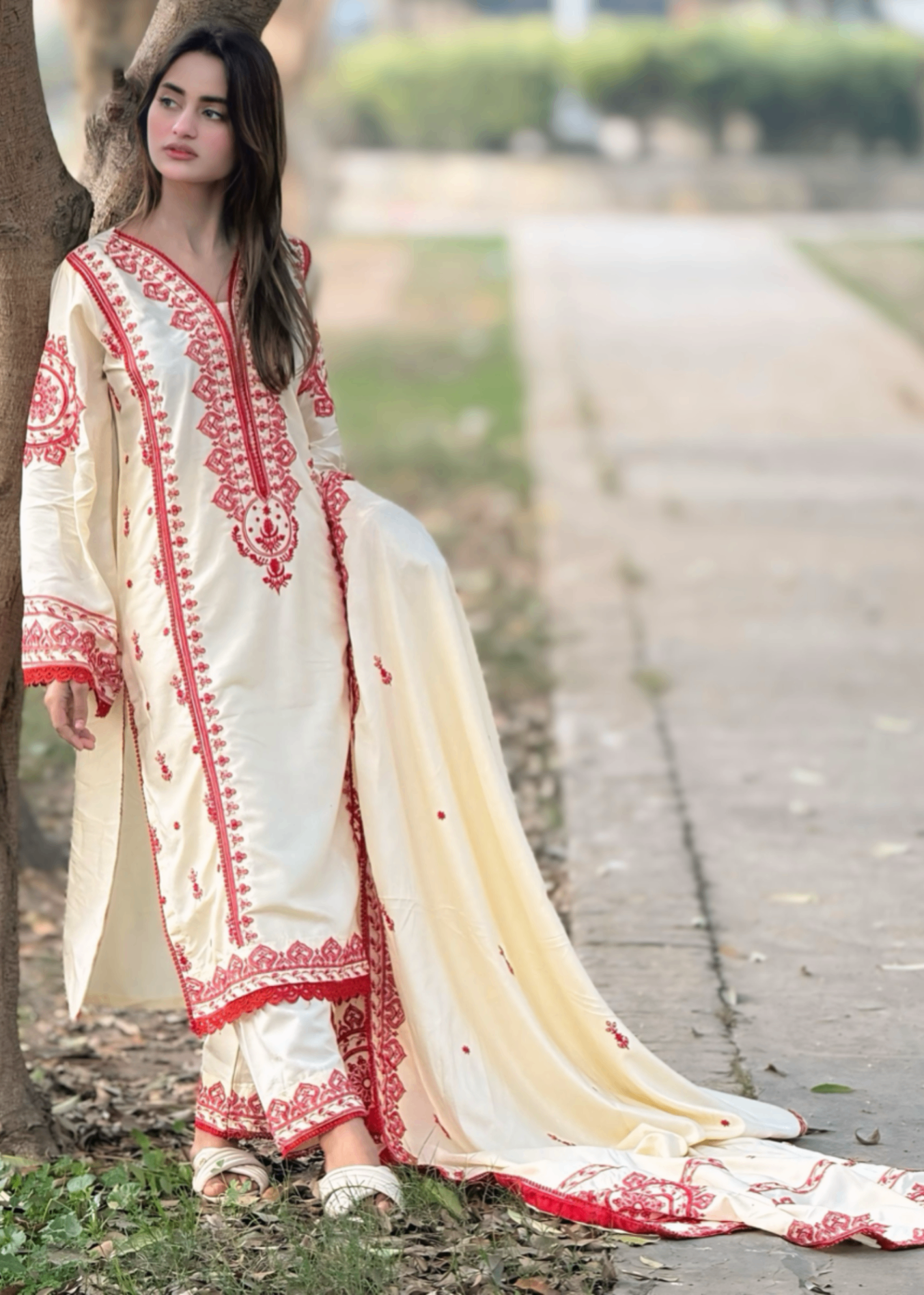 Tehzeeb Libas DHAGA EMBROIDERED 3PC