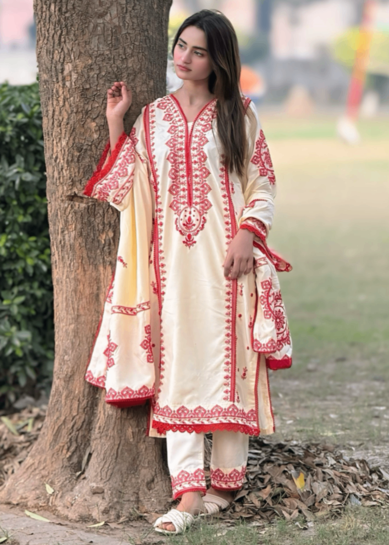Tehzeeb Libas DHAGA EMBROIDERED 3PC