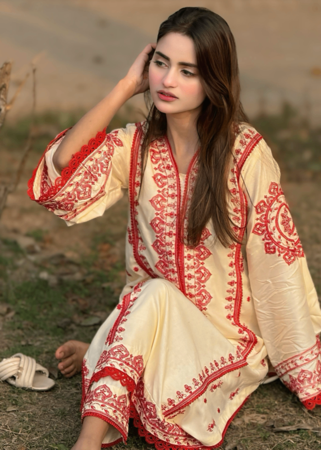 Tehzeeb Libas DHAGA EMBROIDERED 3PC