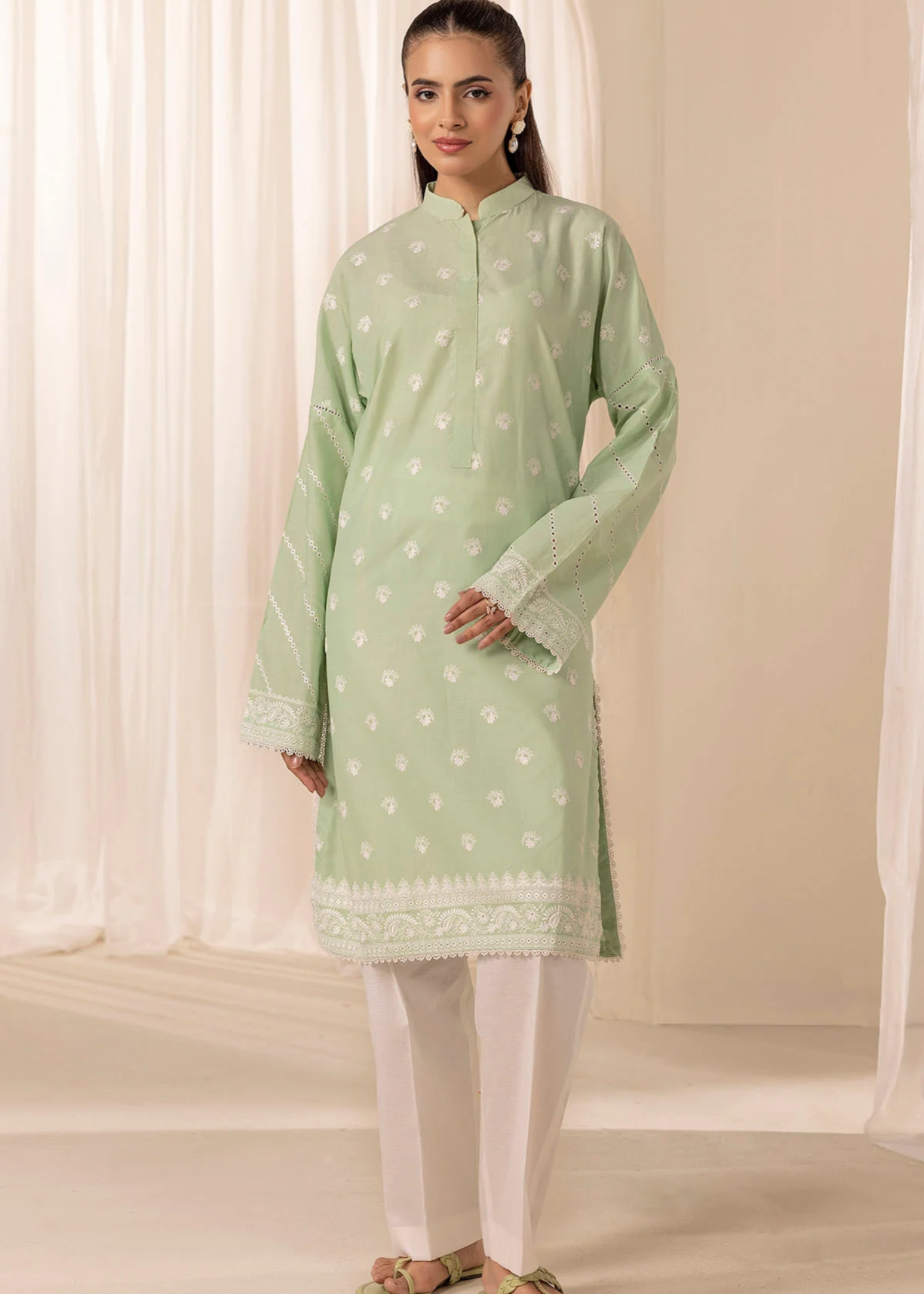 Motifz 4492-ORCHID EMBROIDERED CAMBRIC STITCHED