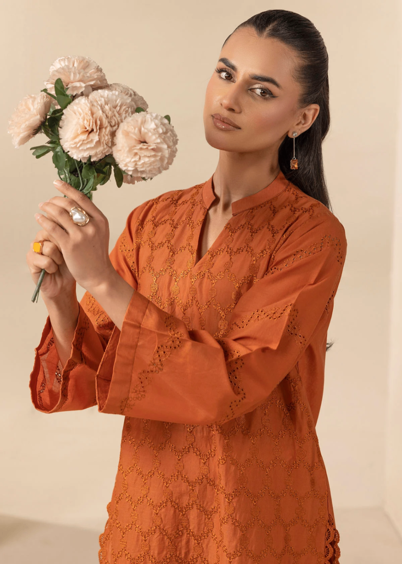 Motifz 4786-APATITE EMBROIDERED CAMBRIC STITCHED