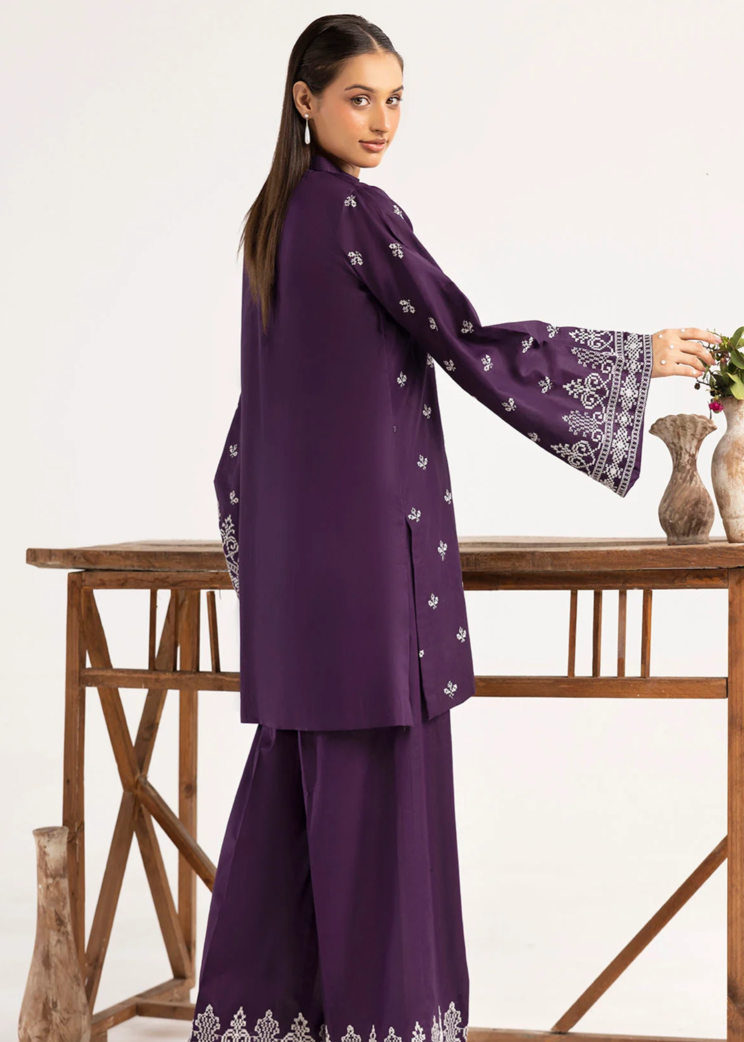 Motifz 5596-DARIEN EMBROIDERED LAWN STITCHED