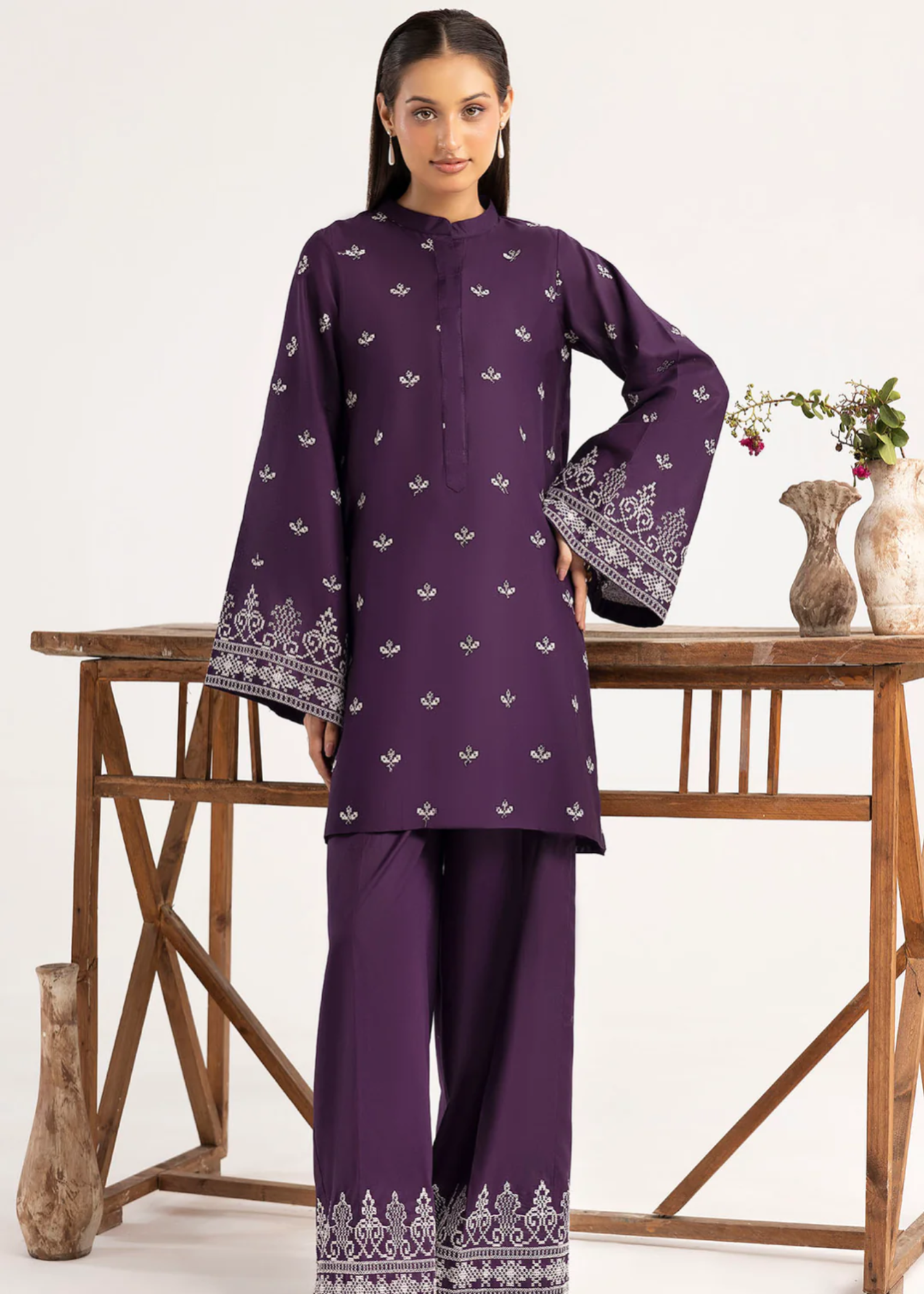 Motifz 5596-DARIEN EMBROIDERED LAWN STITCHED