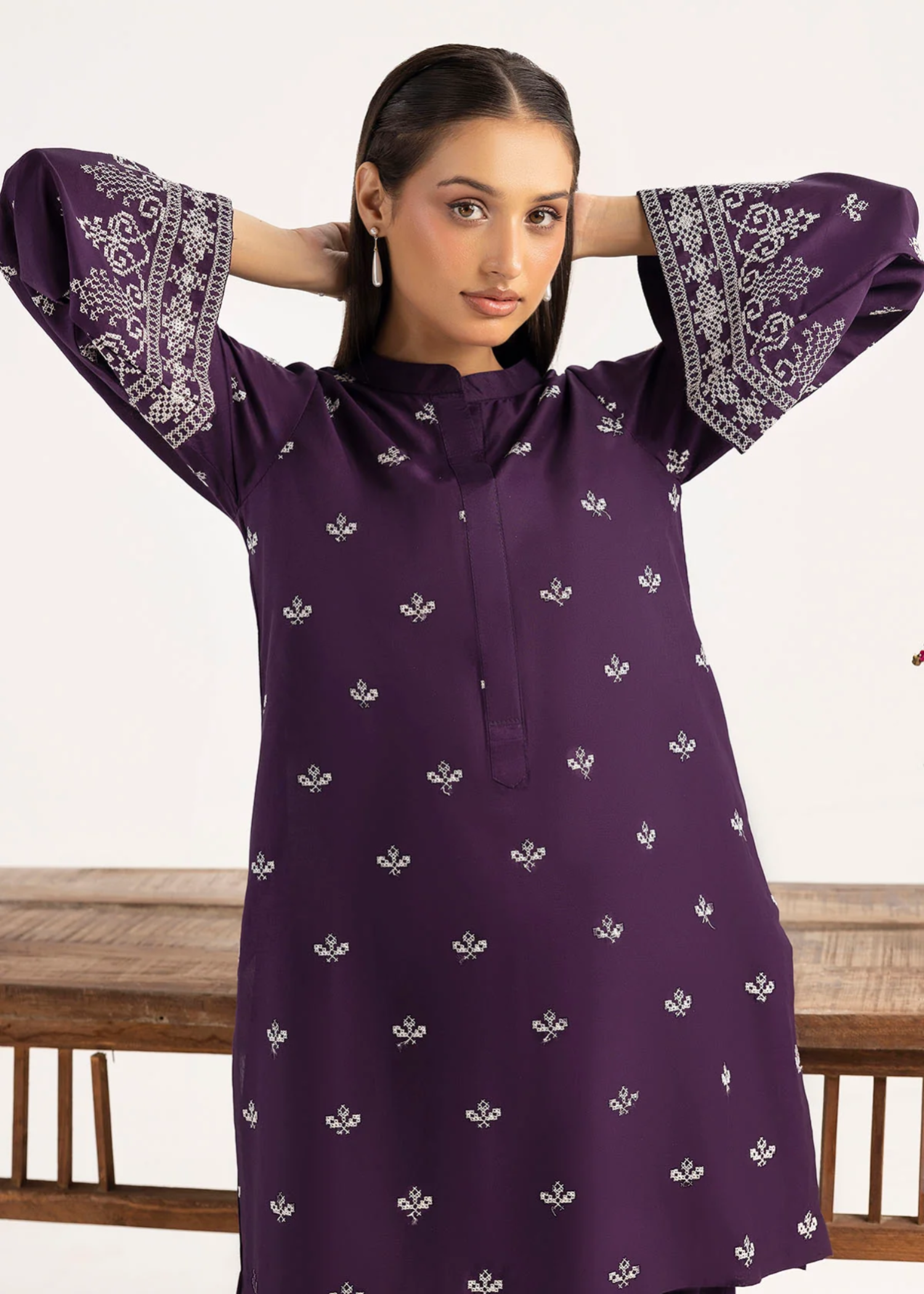 Motifz 5596-DARIEN EMBROIDERED LAWN STITCHED