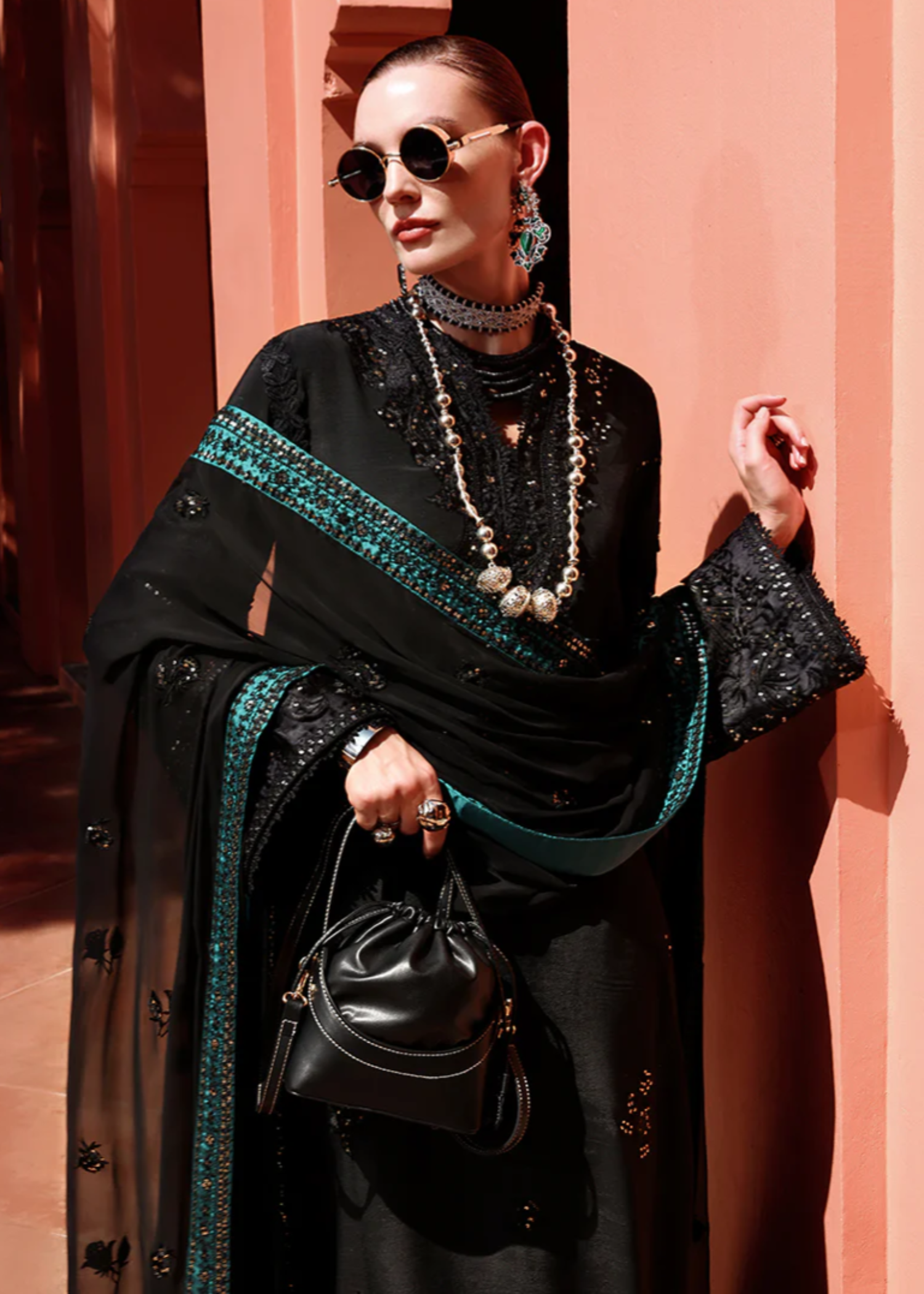 MUSHQ-RAVEENA-26