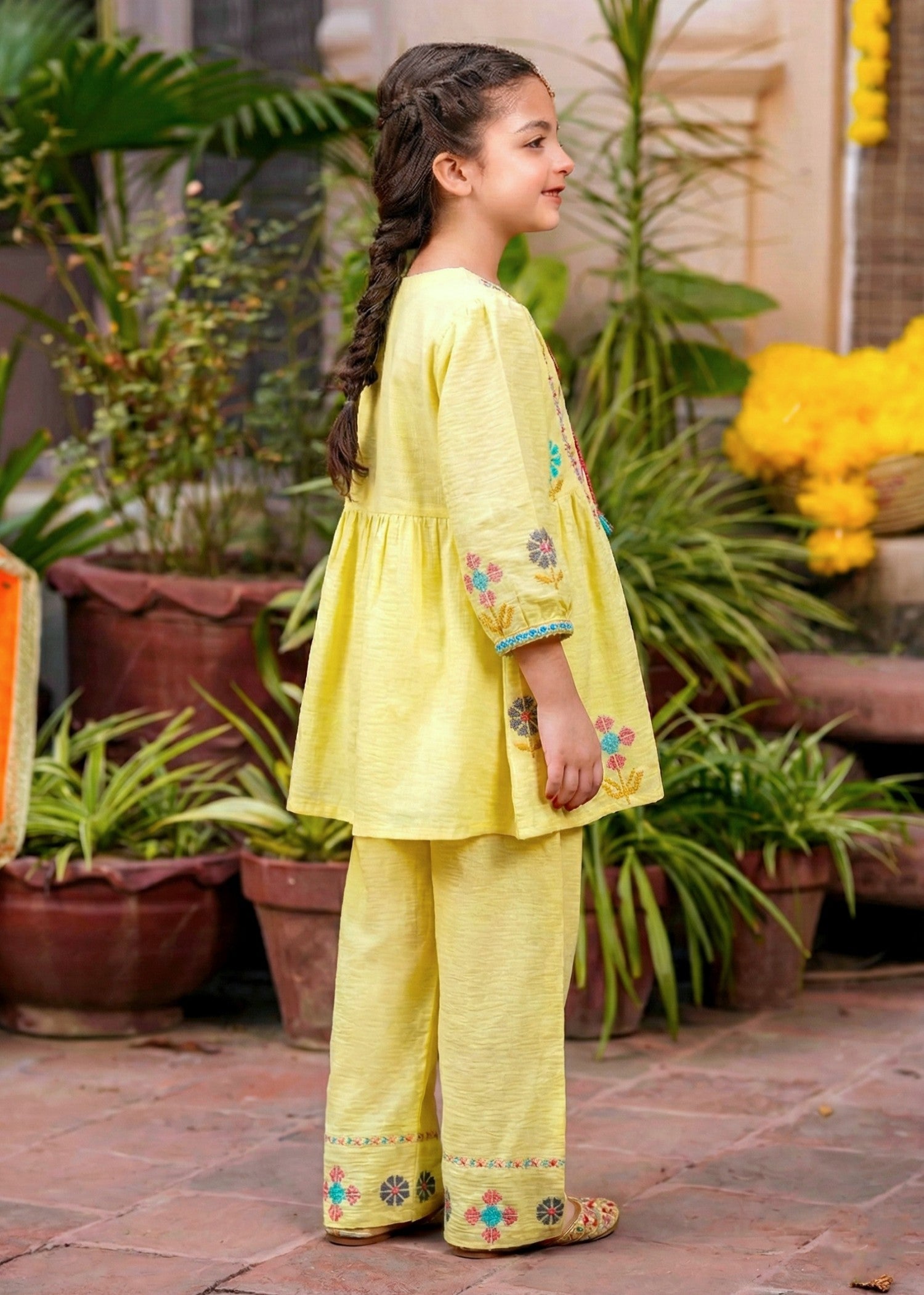 PASTEL-YELLOW-EMBROIDERED-KURTA-PANT-SET-FOR-GIRLS