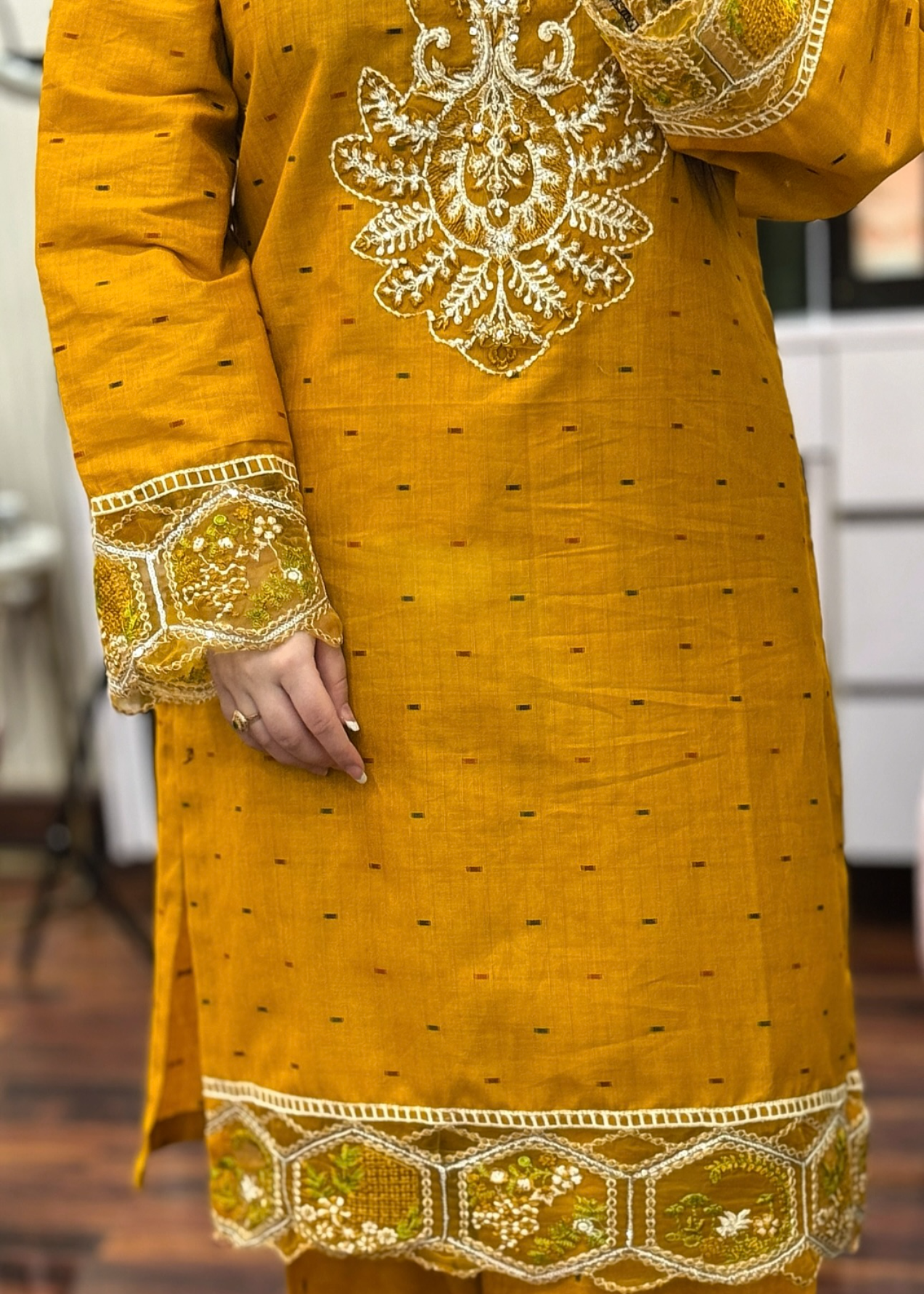 Tehzeeb Libas MUQADDAS EMBROIDERED 2PC