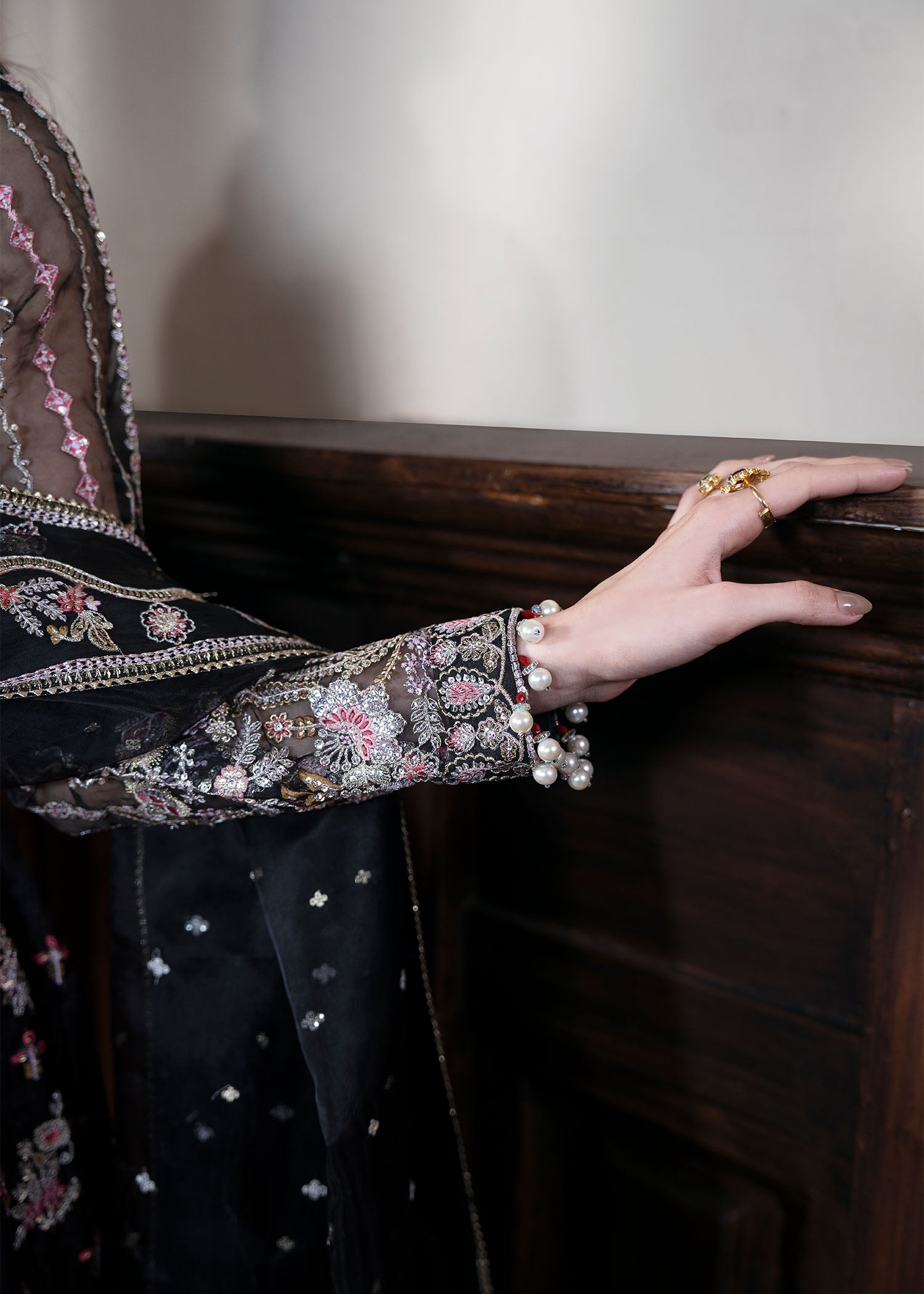Rang-e-Haya Kalyx (Black)