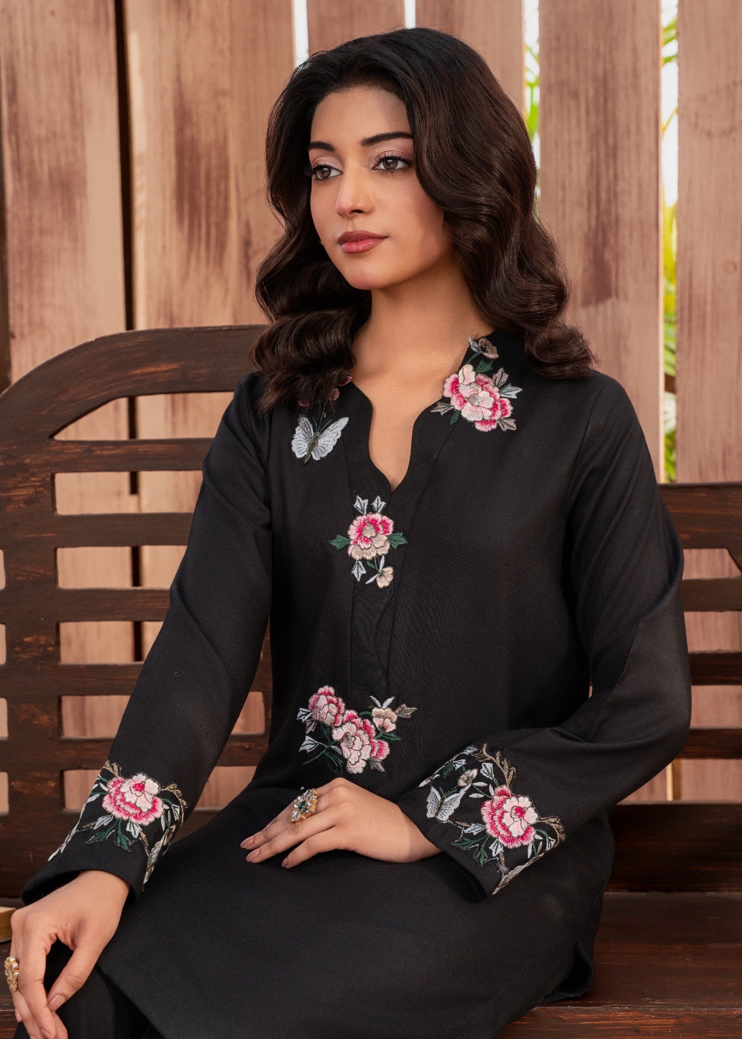 Dhanak Kurta Set in Black