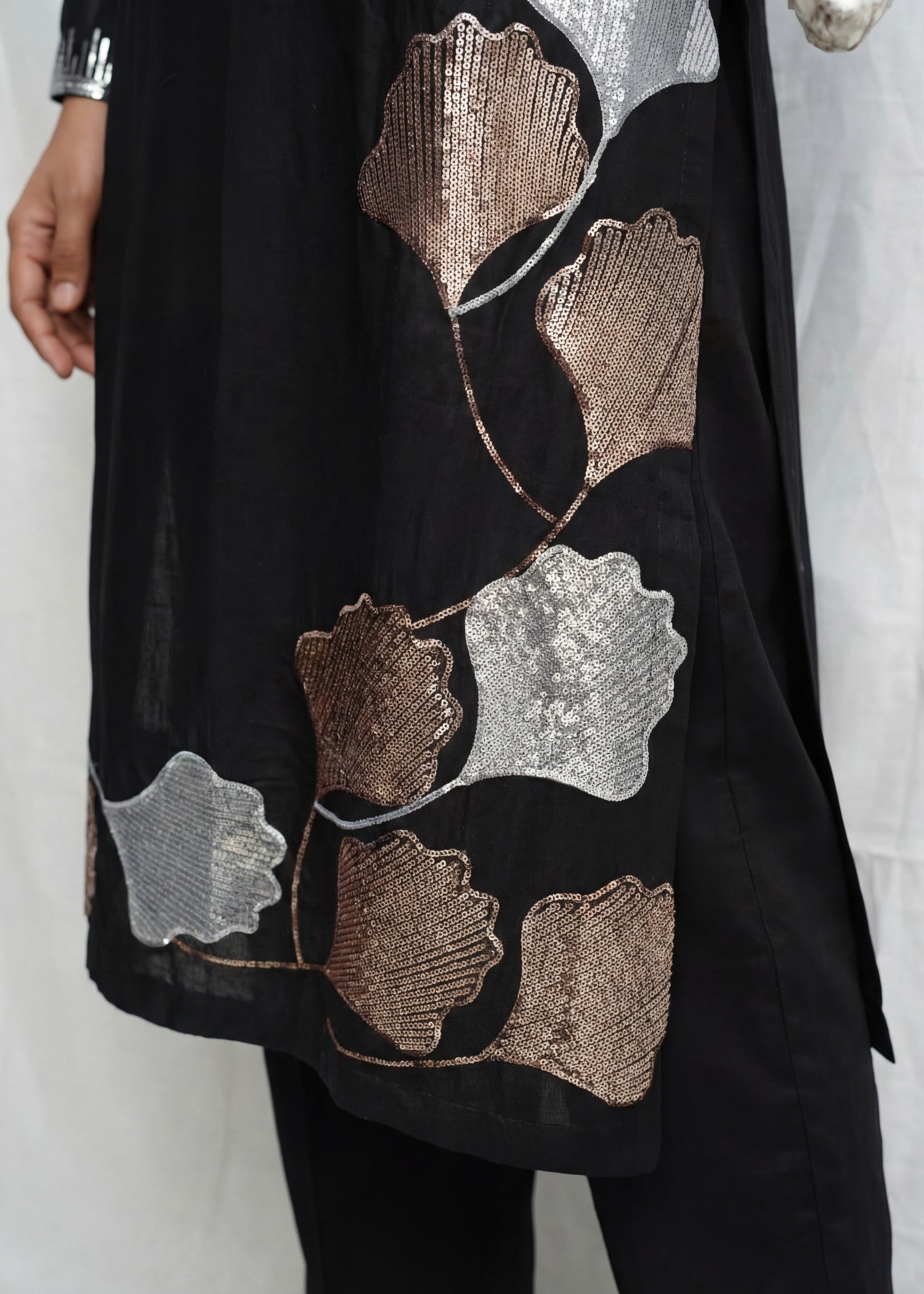 Sahibas By Mirza Elegant Black