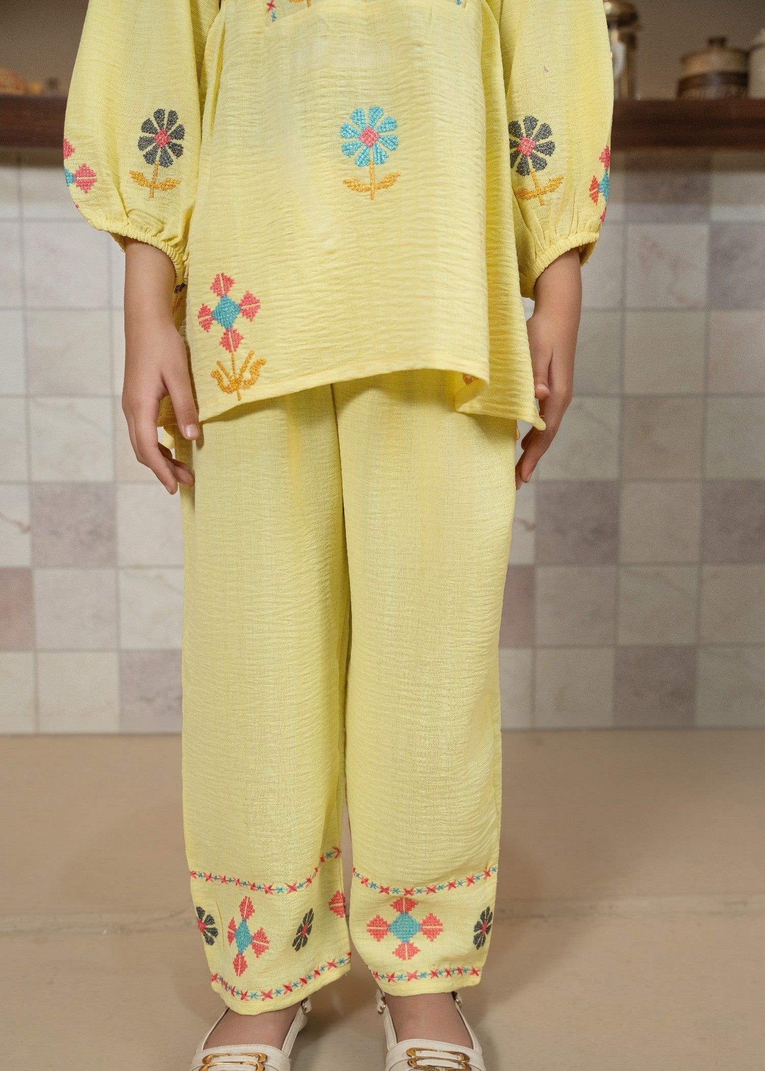 PASTEL-YELLOW-EMBROIDERED-KURTA-PANT-SET-FOR-GIRLS